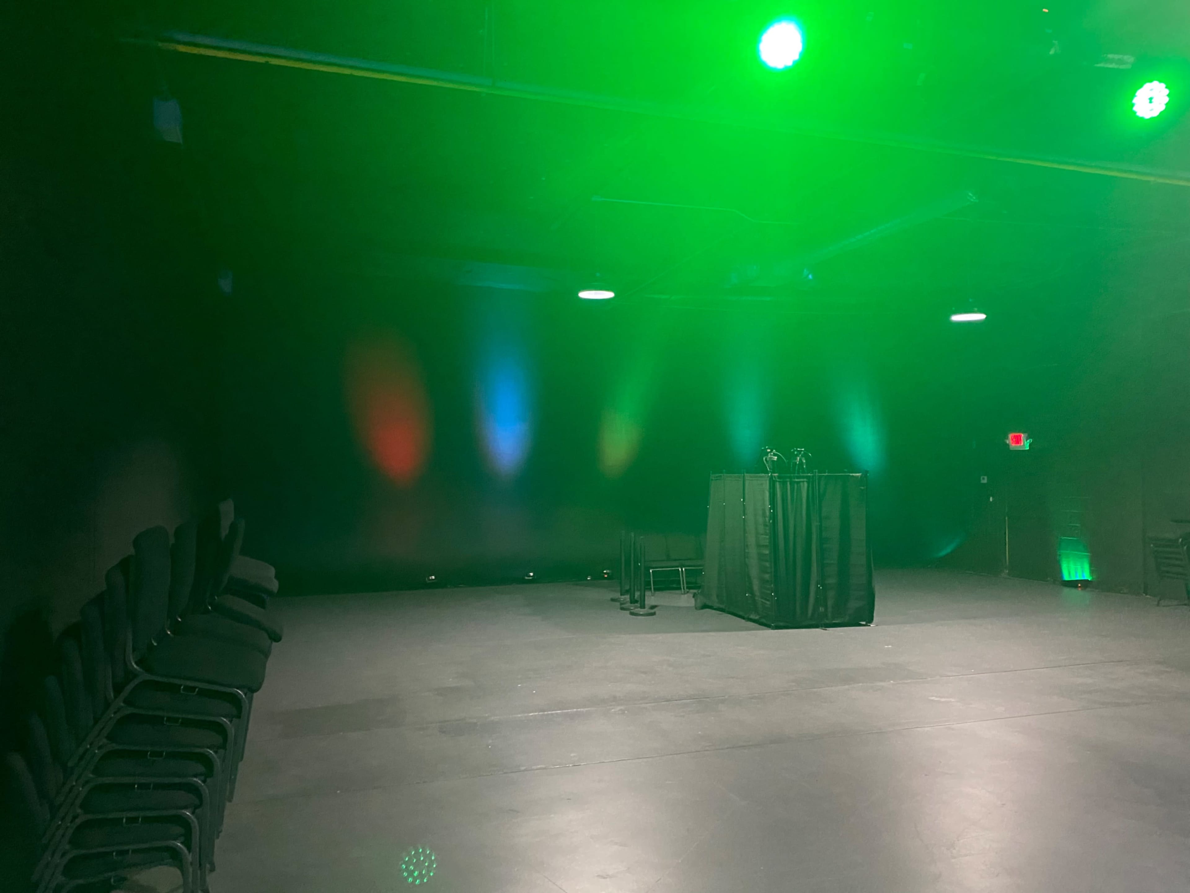 Beautiful and Modern Multi Purpose Space (kids birthday parties, church space, film/media) Image in Canoga Park, Canoga Park, CA