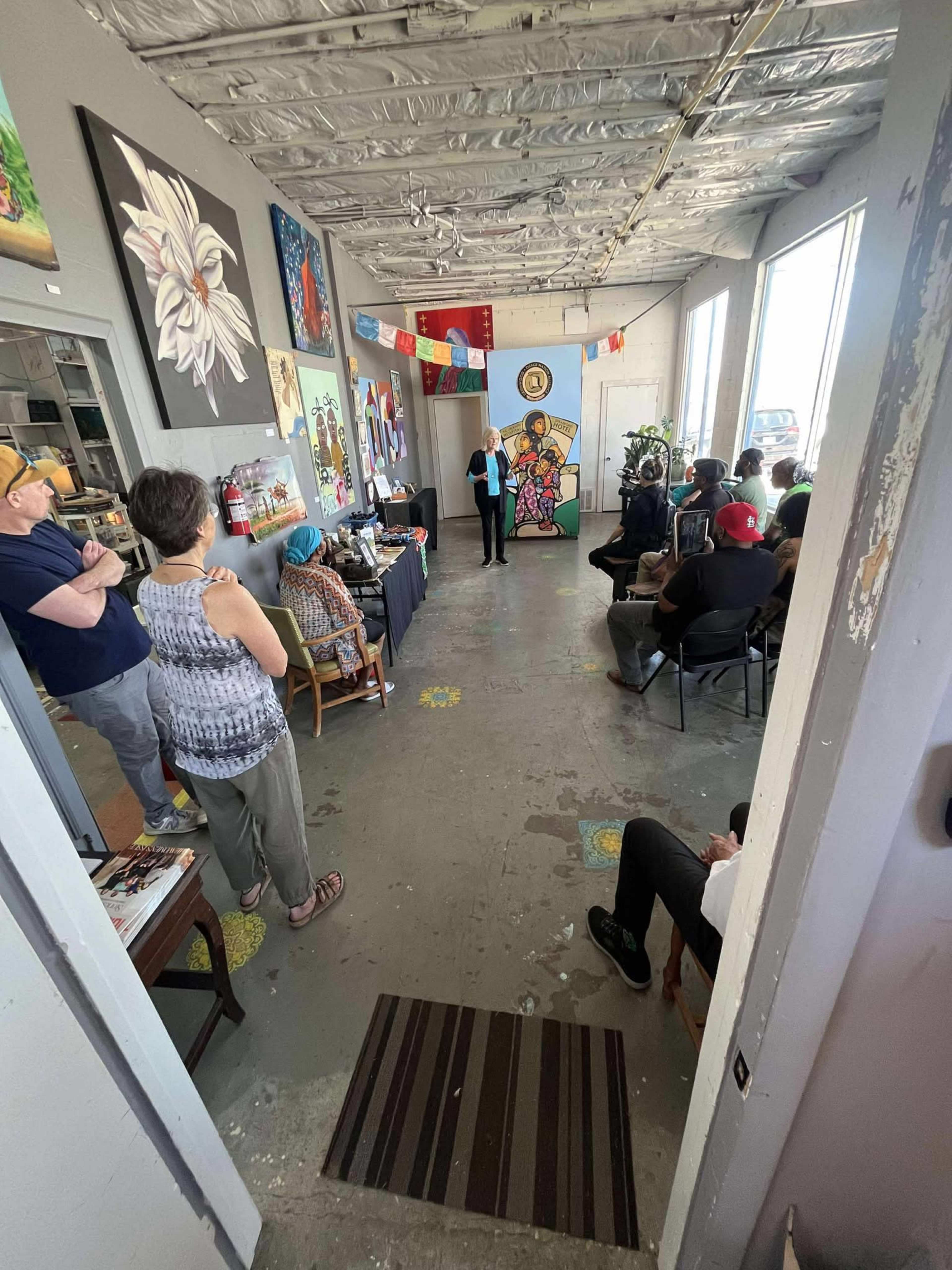 DOWNTOWN STUDIO GALLERY WITH LARGE PARKING SPACE Image in Harlow Creek, Tulsa, OK