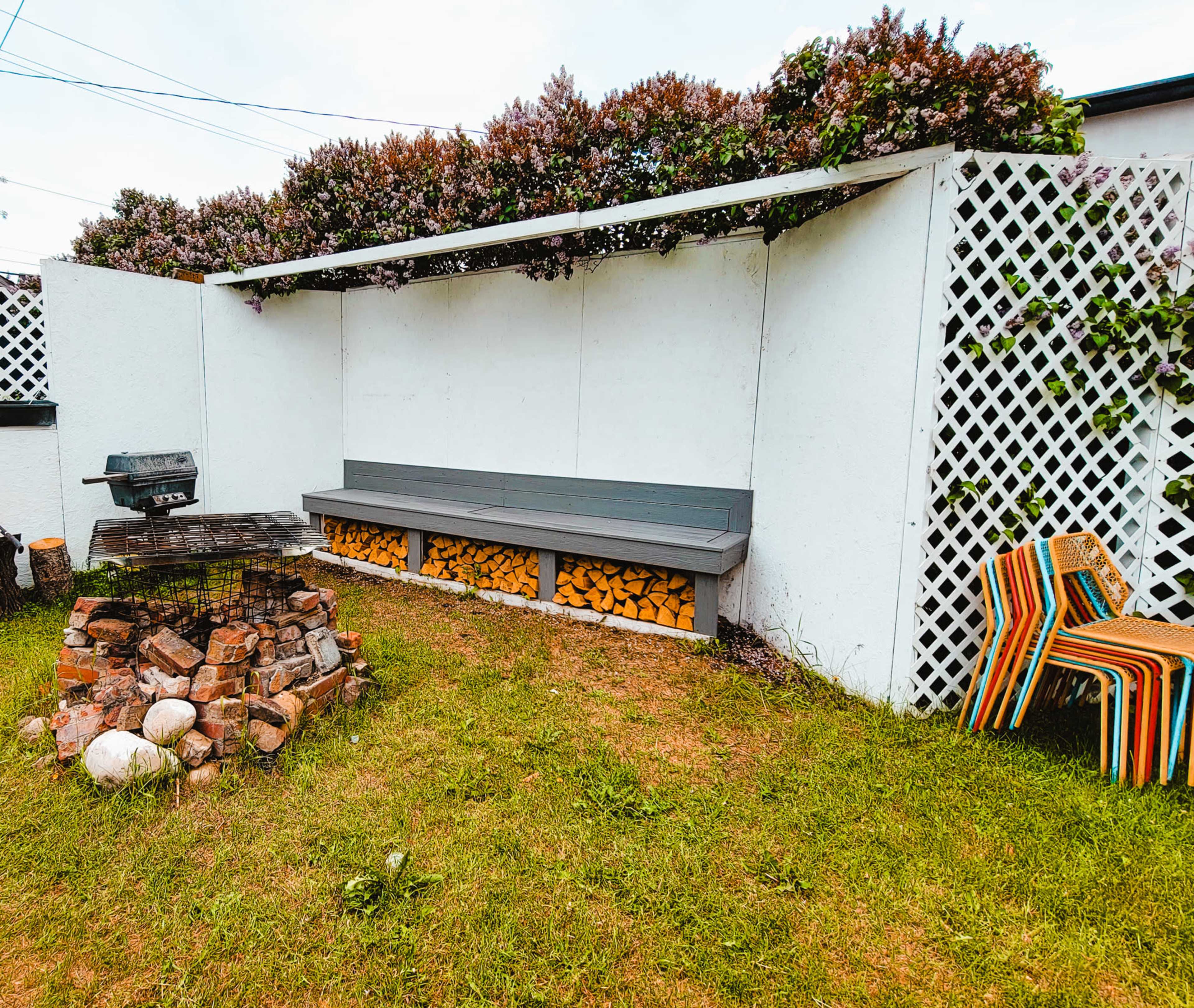 The Gateway 1612 | 1bd Central House Yard Firepit Playset Image in Northwest Calgary, Calgary, AB