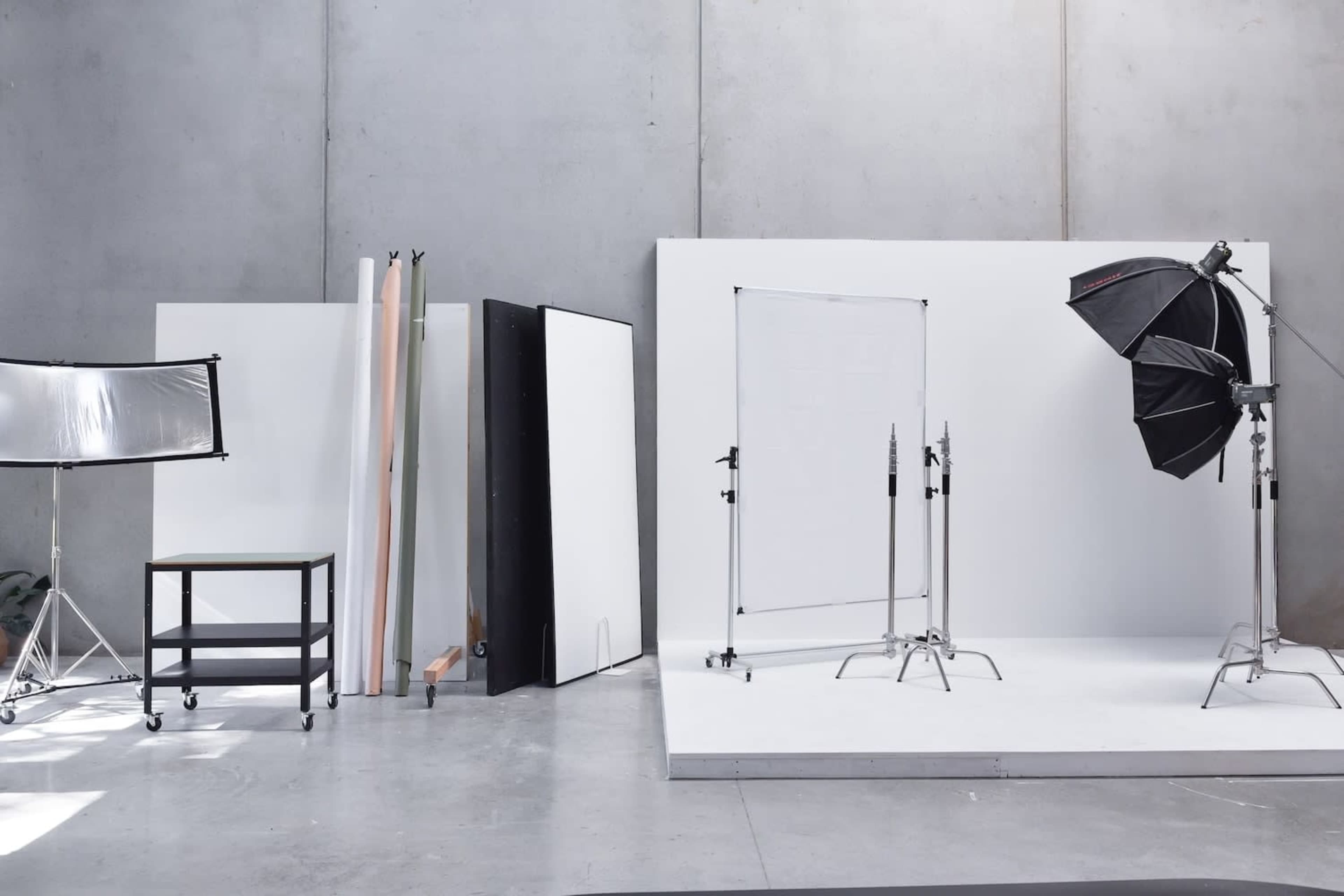 Light & Bright Industrial Warehouse Commercial Photography Studio Image in Cheltenham, Cheltenham, VIC