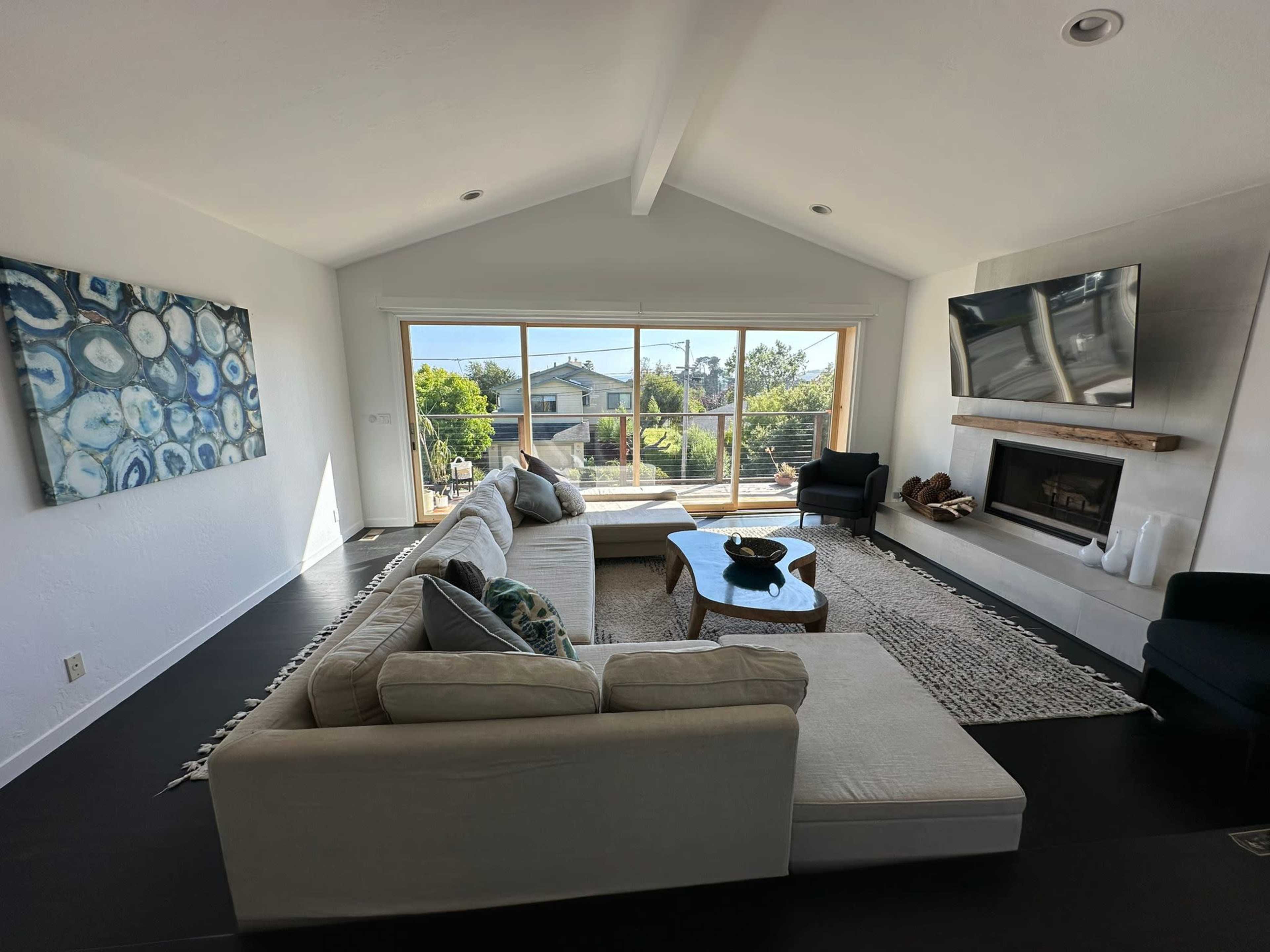 Spacious and Stylish Coastal Retreat with a Large Living Space, Deck, and Hot Tub Image in El Granada, El granada, CA