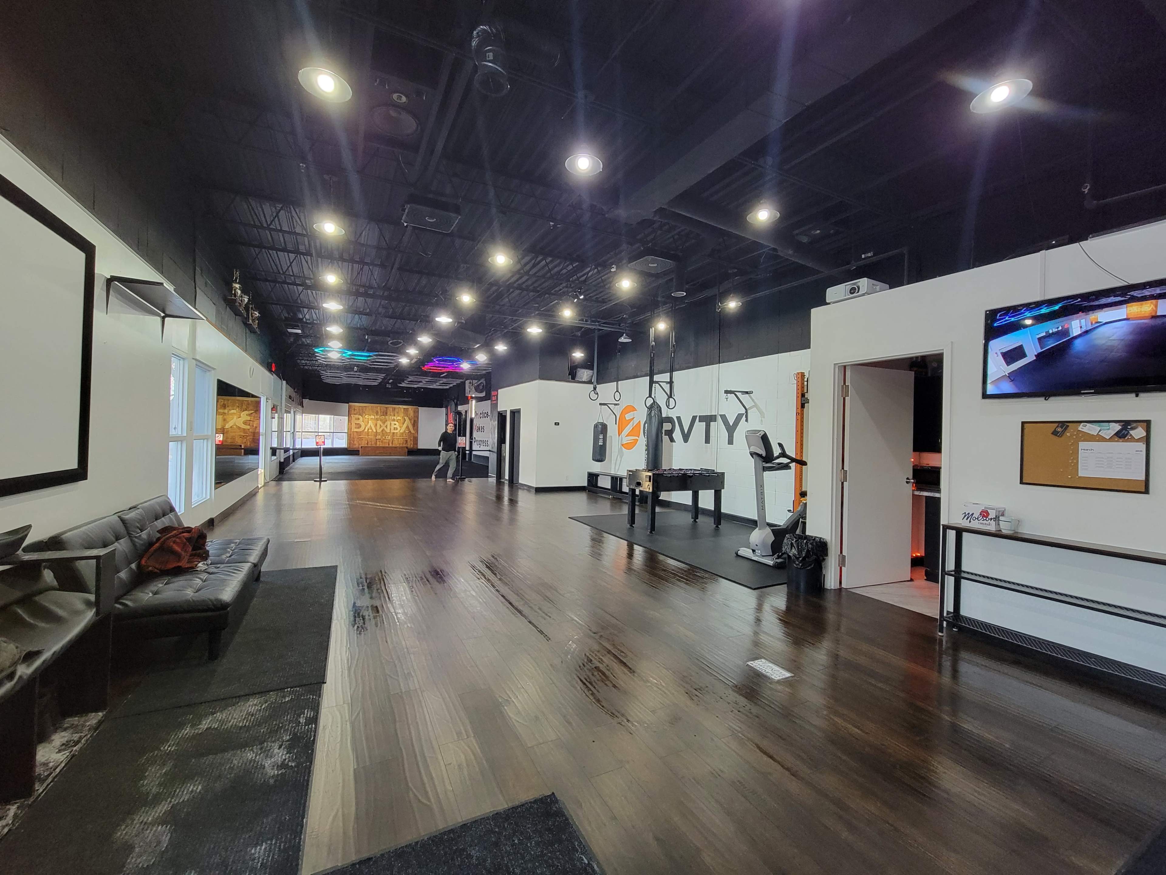 Bright, light-filled main level industrial studio Image in Erin Mills, Mississauga, ON