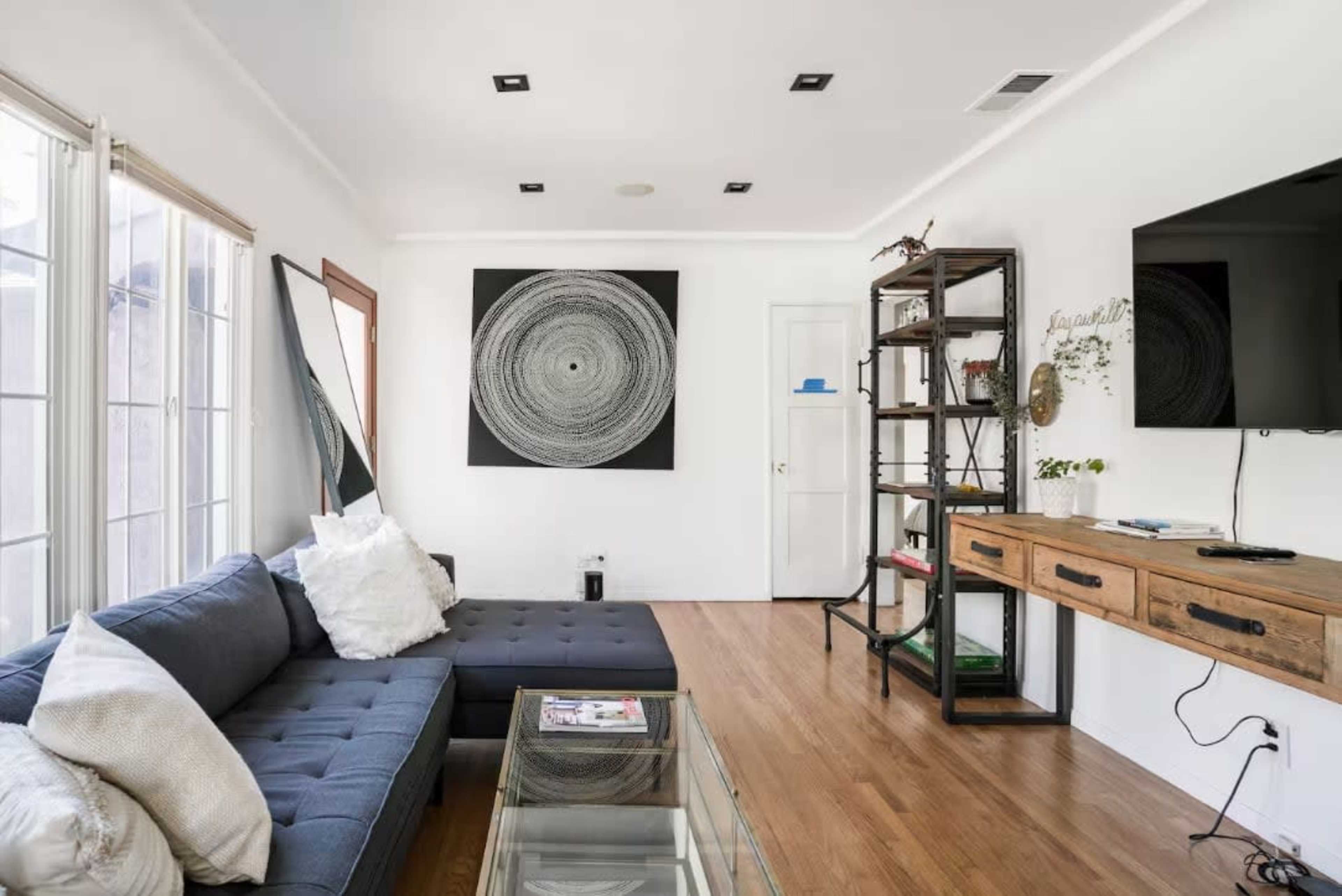 Bright & Stylish Los Angeles Home with Spacious Interior Image in Palms, Los Angeles, CA