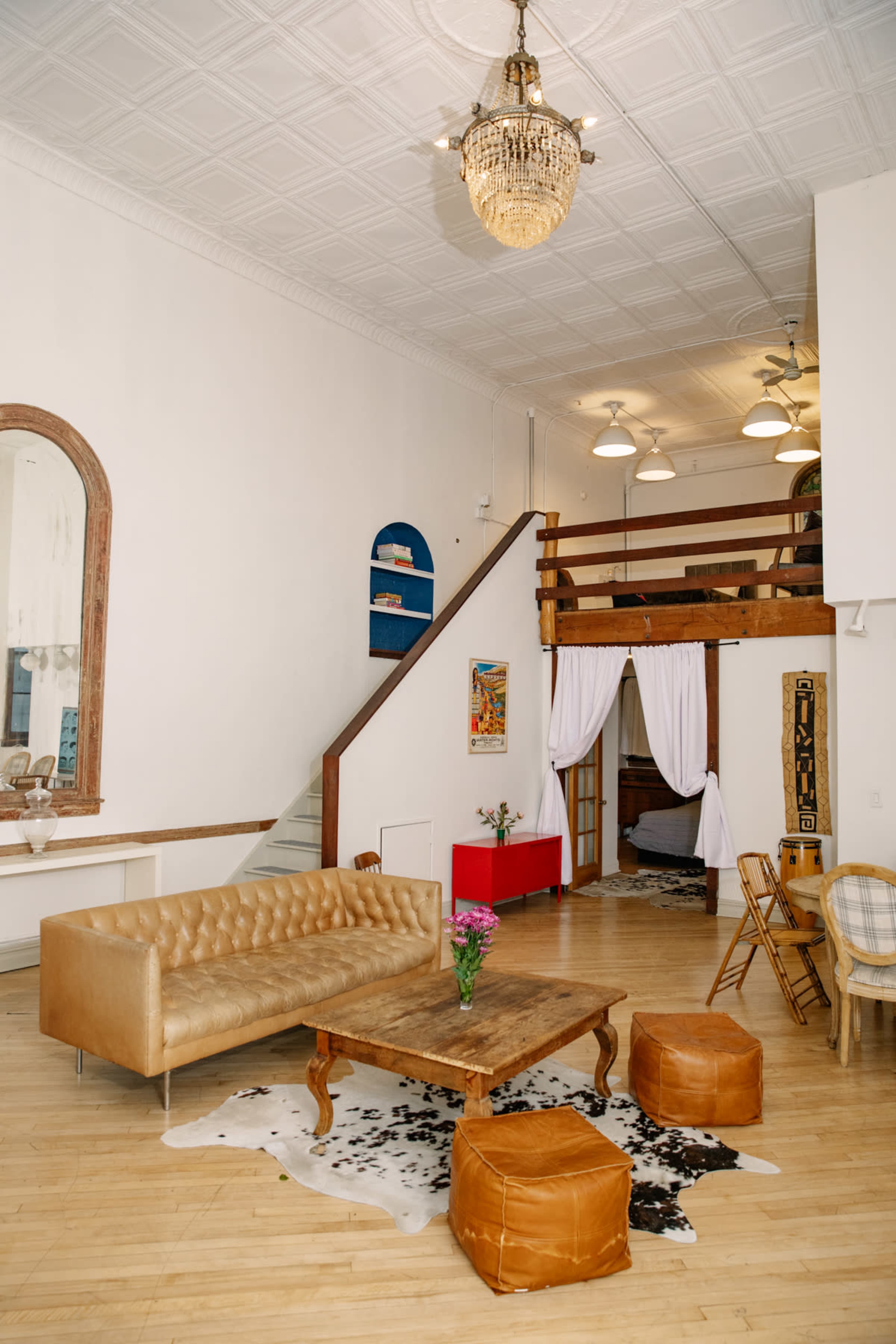 LES LOFT BOTANICA | Spacious Artistic Triplex Loft with Natural Light ...