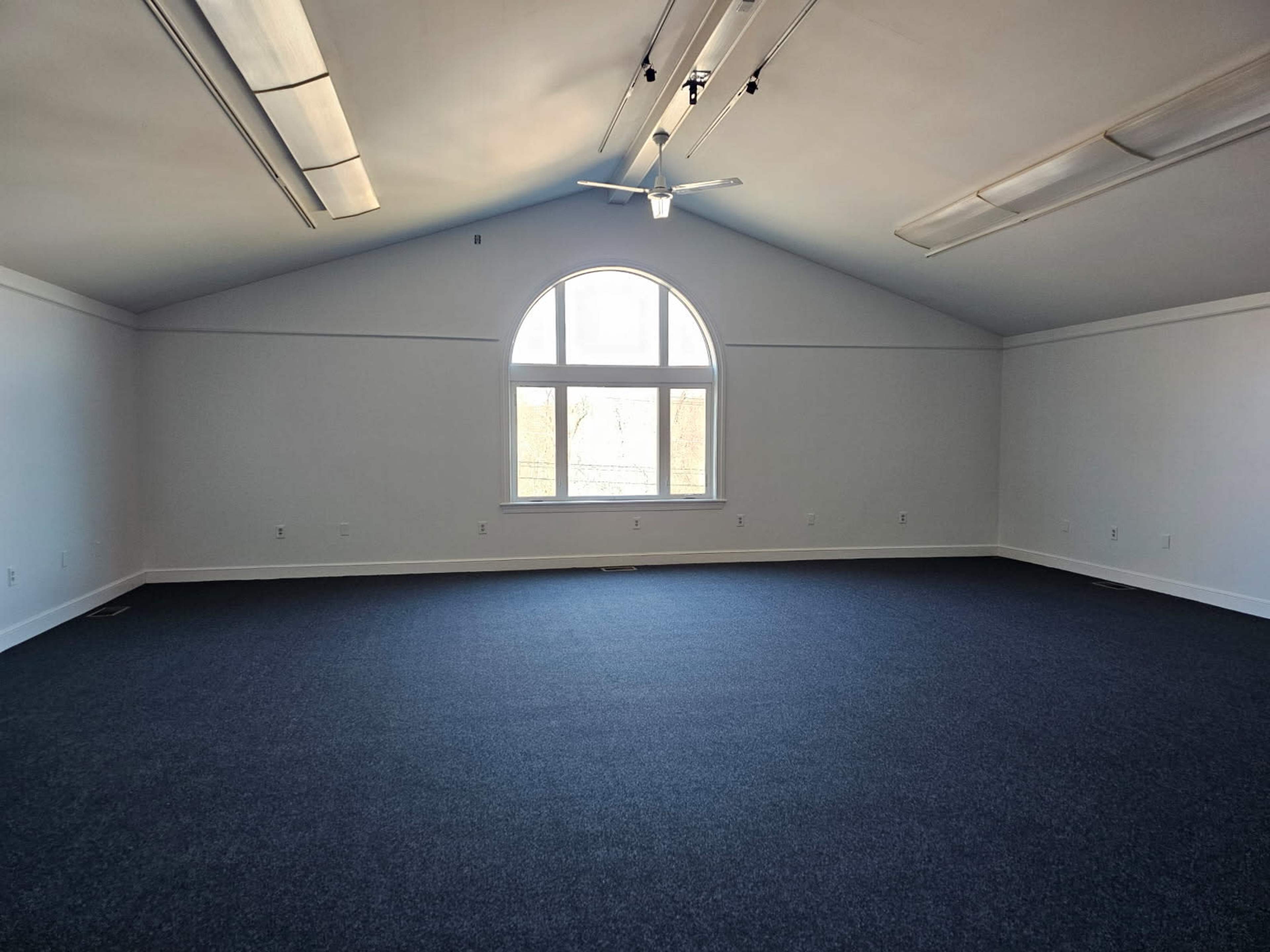 Intimate Event Space Image in Bethlehem, Bethlehem, CT