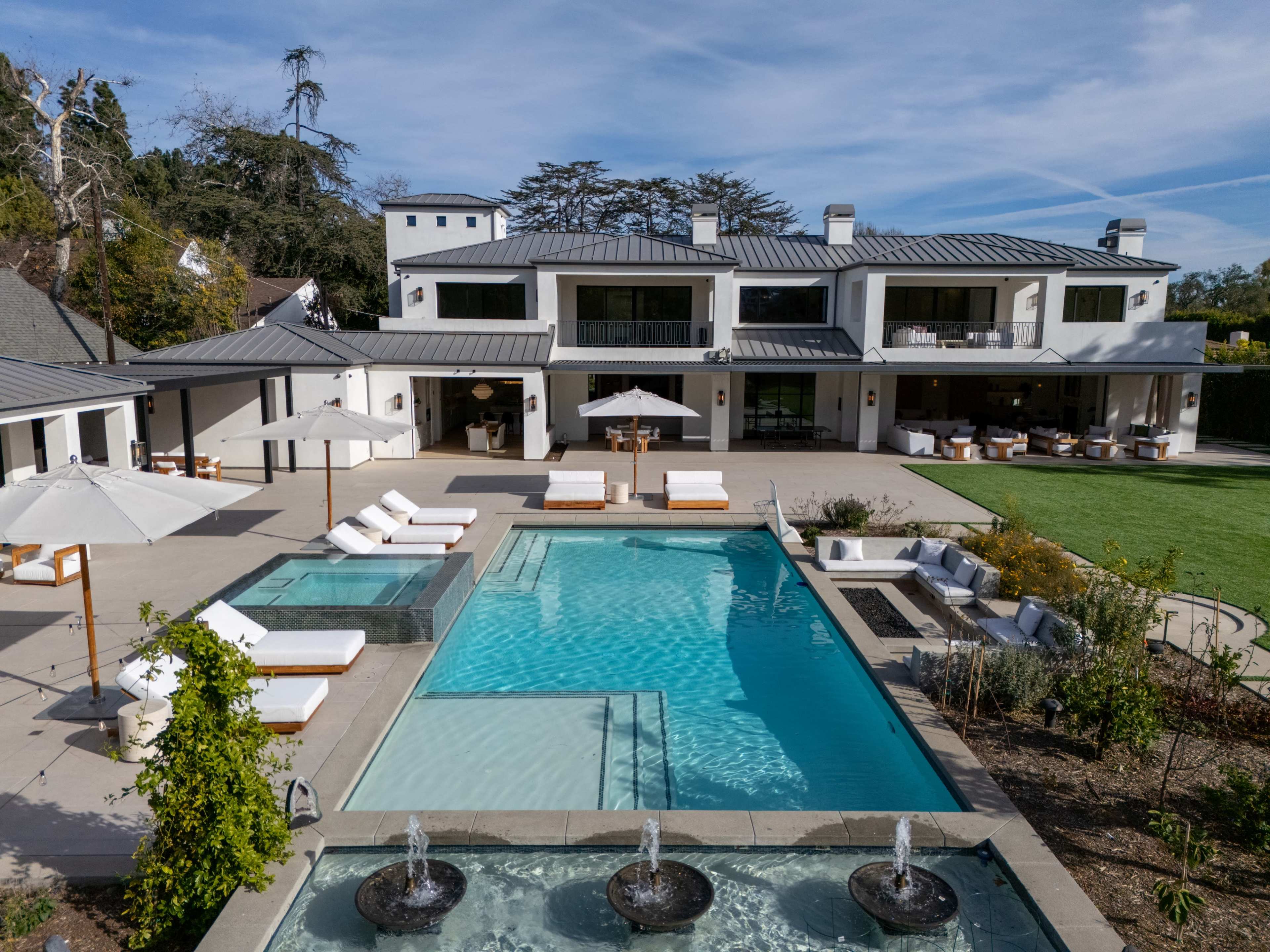 Garland Estate Image in Pacific Palisades, Los Angeles, CA