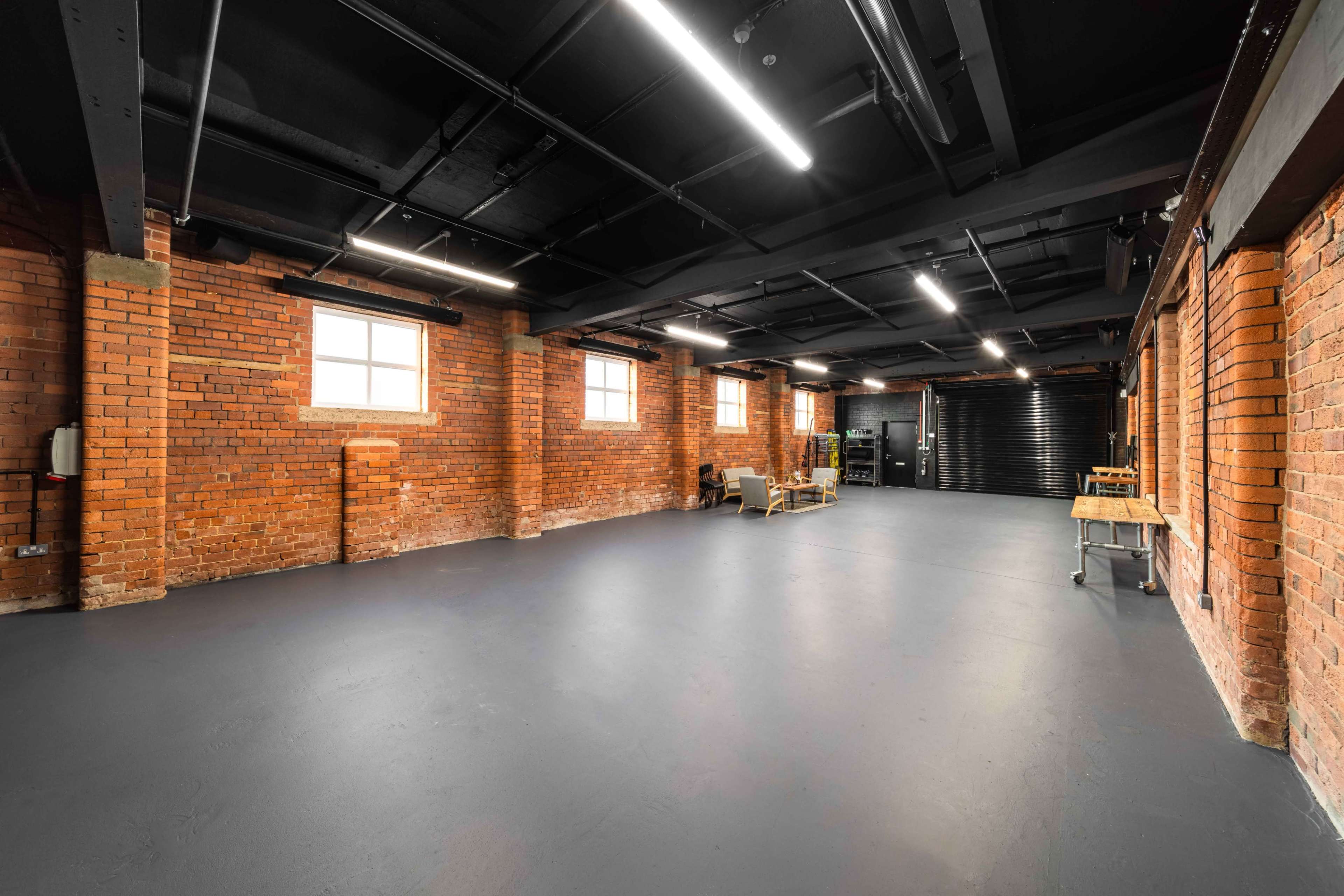 Sheffield Photo/Video Studio - High Spec Image in Sheffield, Sheffield, ENG