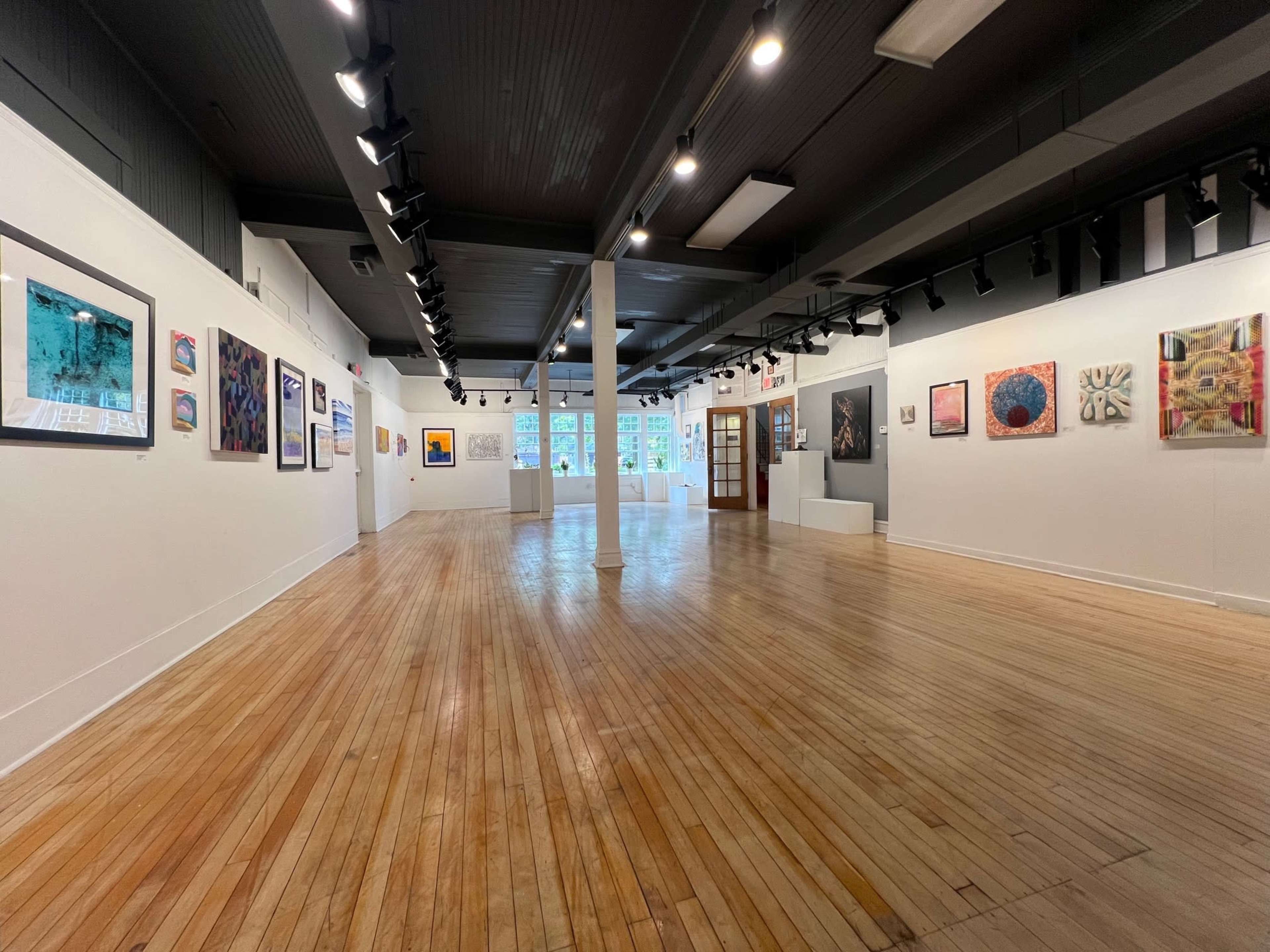 Gallery and Studio Space in Historic Building Image in Oak Park Township, Oak Park, IL