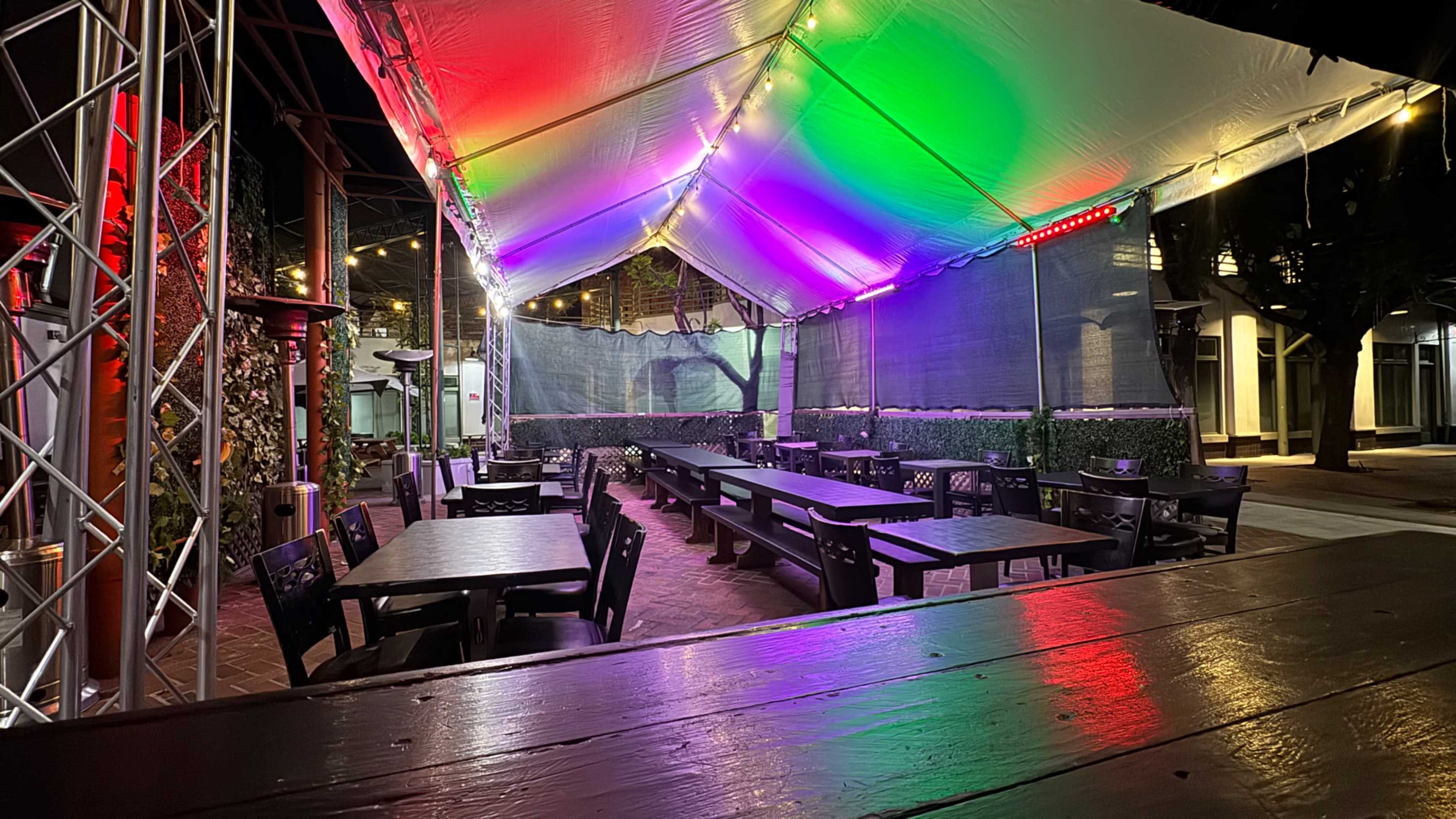 Heated Outdoor Patio Bar & Lounge in Old Town Pasadena Image in Old Pasadena, Pasadena, CA