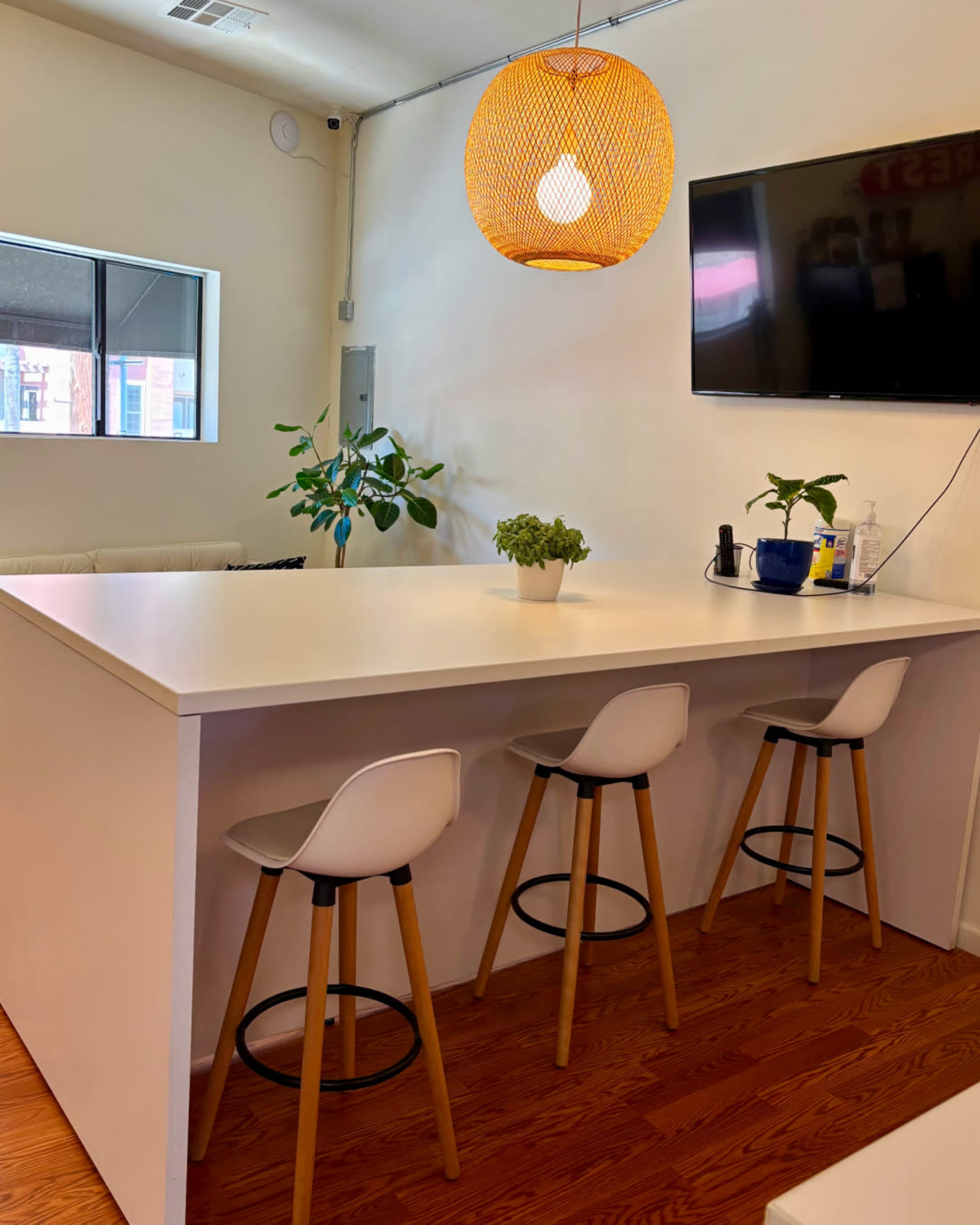 Hillcrest Conference Room for 6 Image in Hillcrest, San Diego, CA