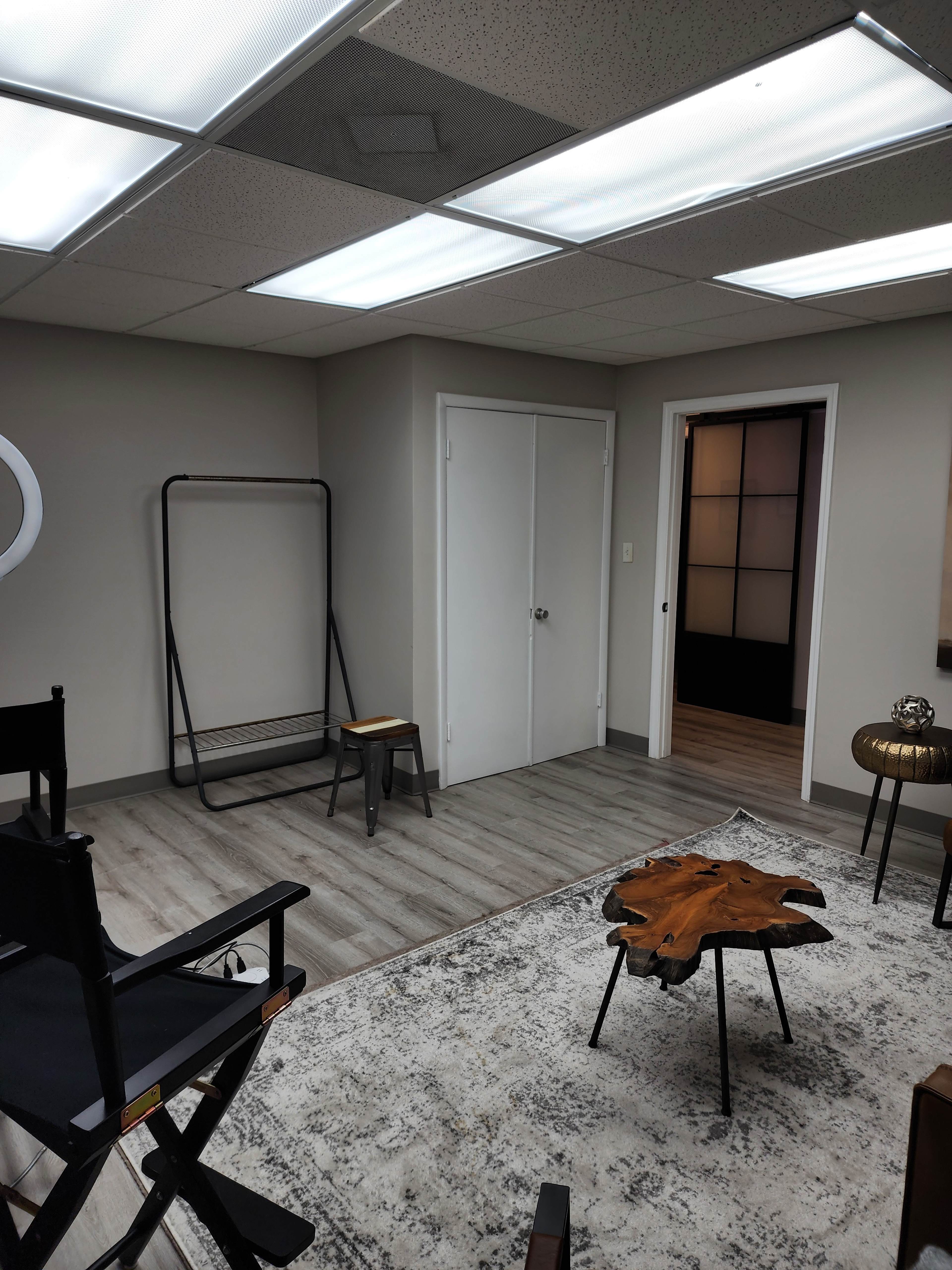 Complete Social Media Room Image in Ocala, Ocala, FL