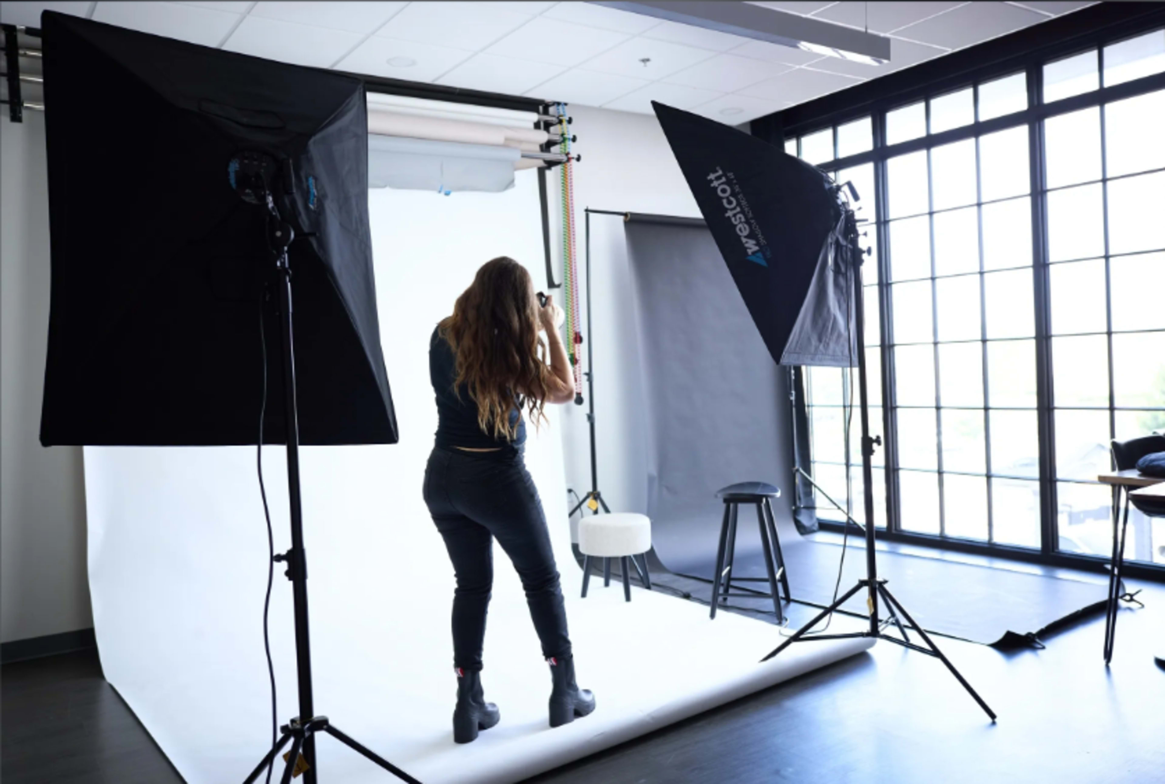 Modern Photography Studio Image in Rogers, Rogers, AR