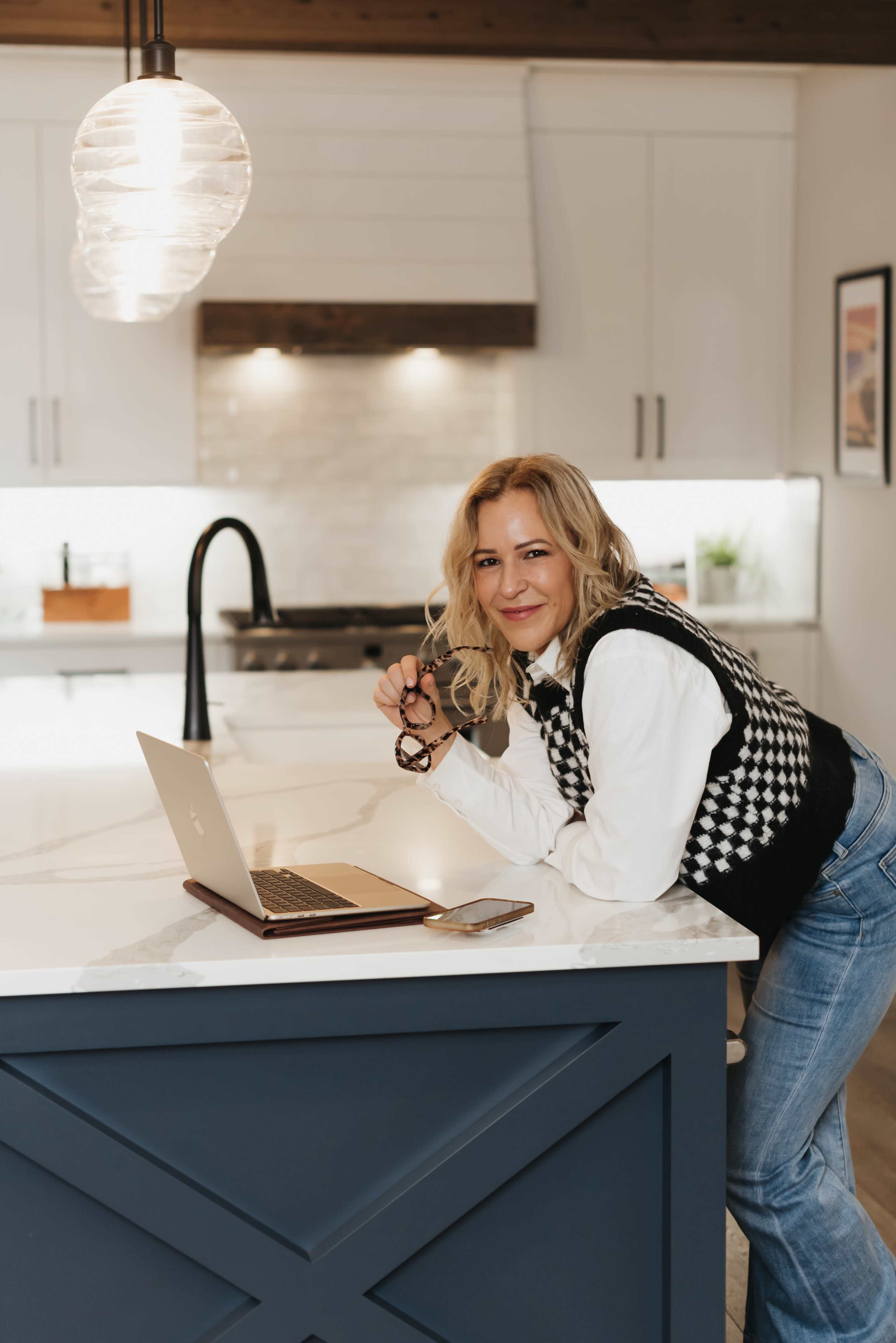 Modern Rustic Gig Harbor Kitchen Image in Wollochet, Gig Harbor, WA