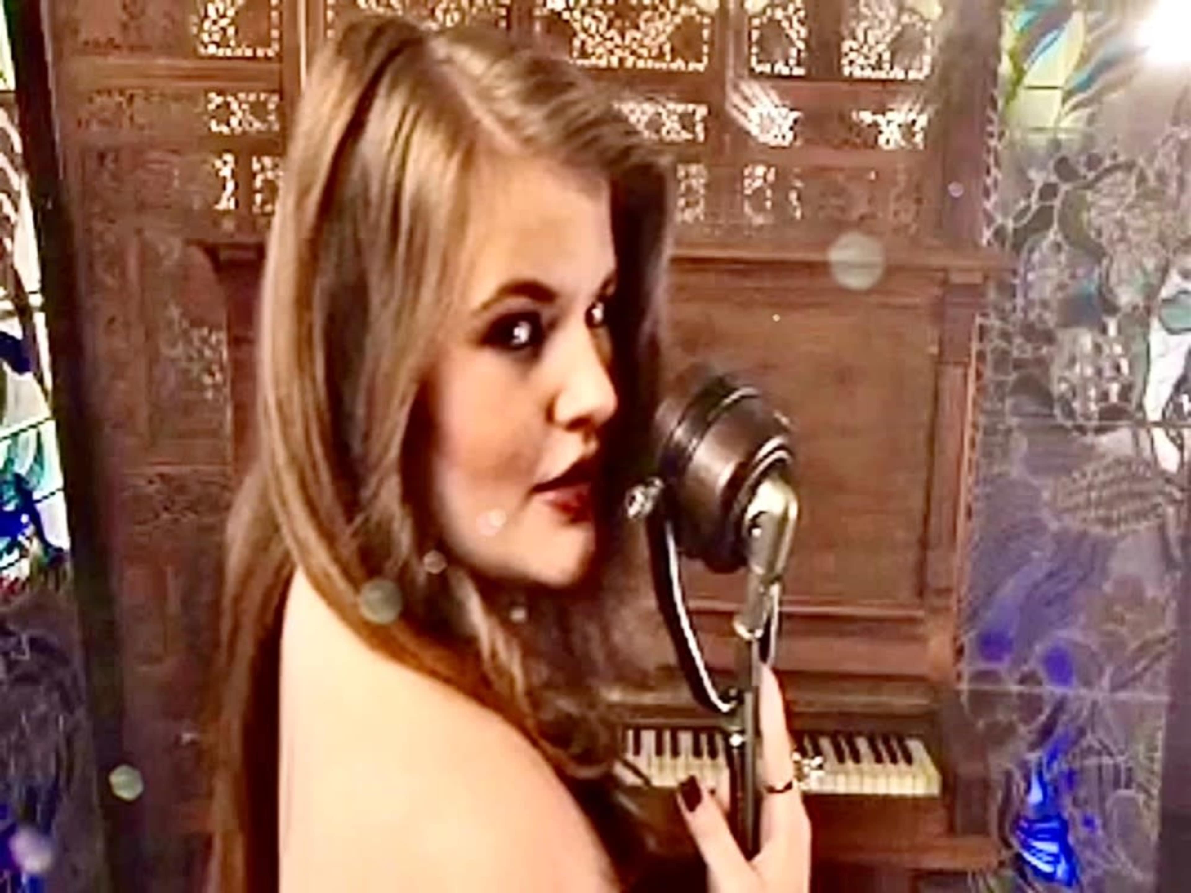 Professional Singer Contessa Black will perform!