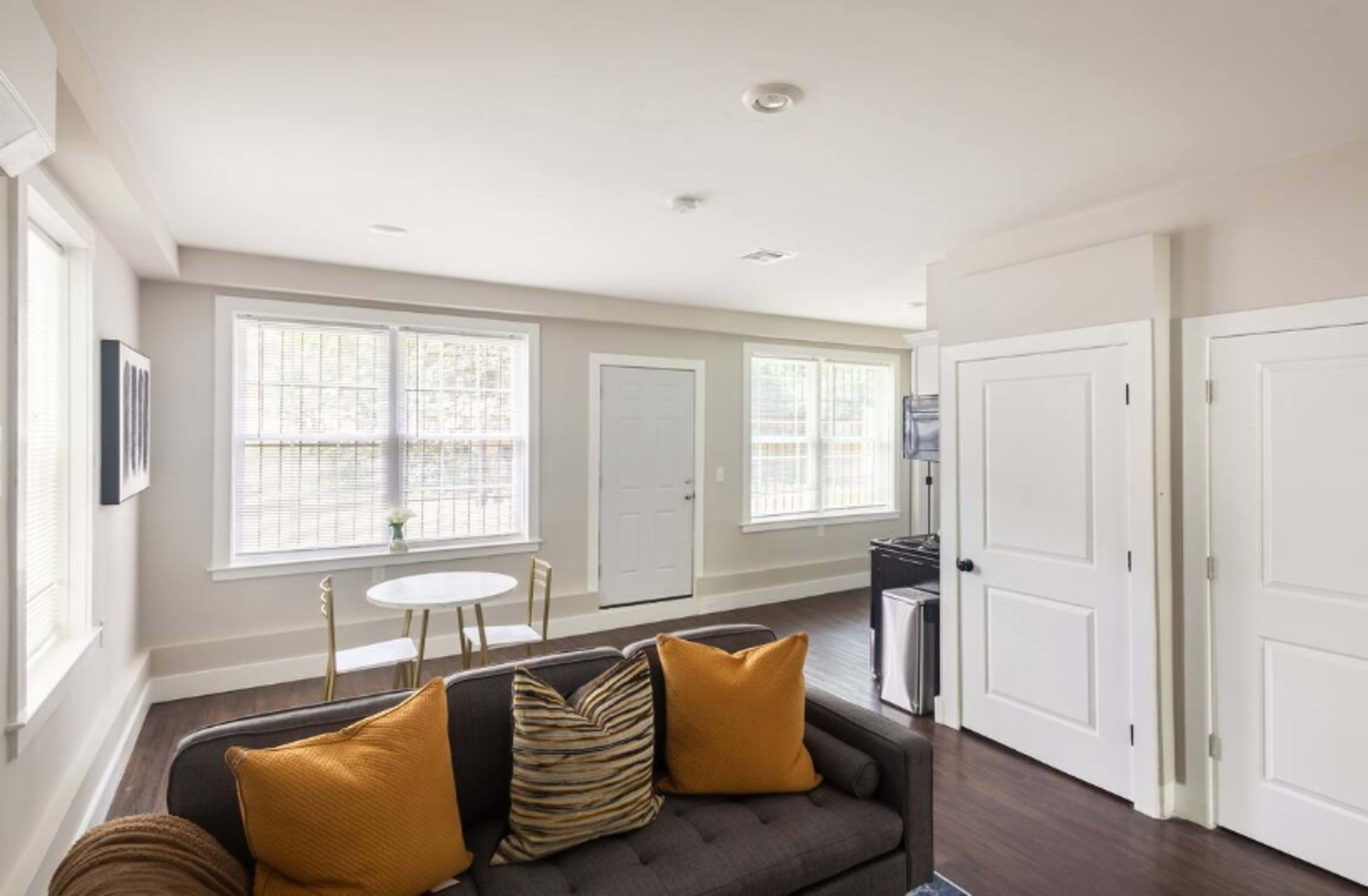 Modern 1 bedroom Home Minutes from EWR Image in Lower Clinton Hill, Newark, NJ