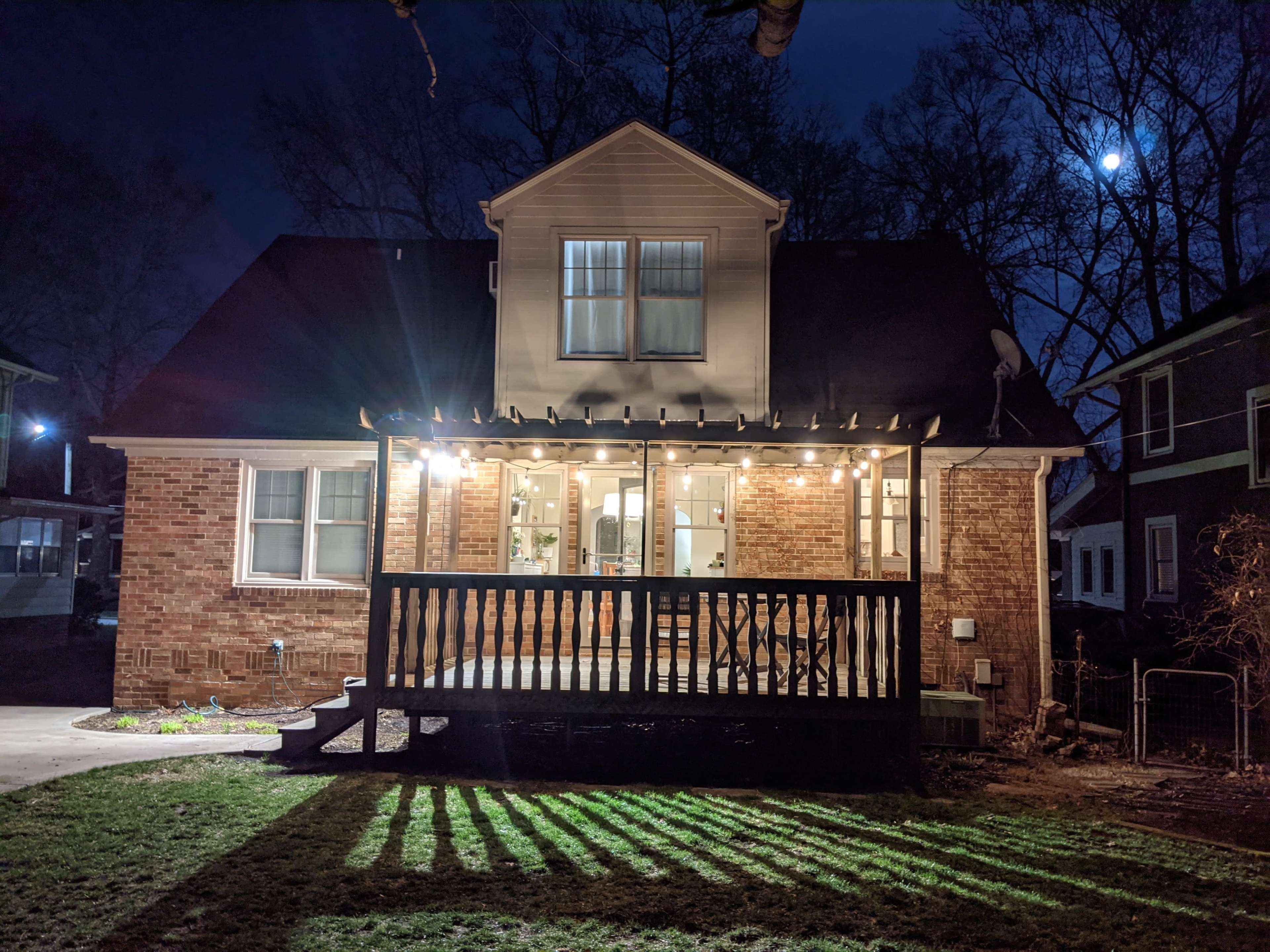 Lovely Backyard in Beaverdale with Pergola Porch, Perfect for Photo and Video Shoots Image in Drake, DES MOINES, IA