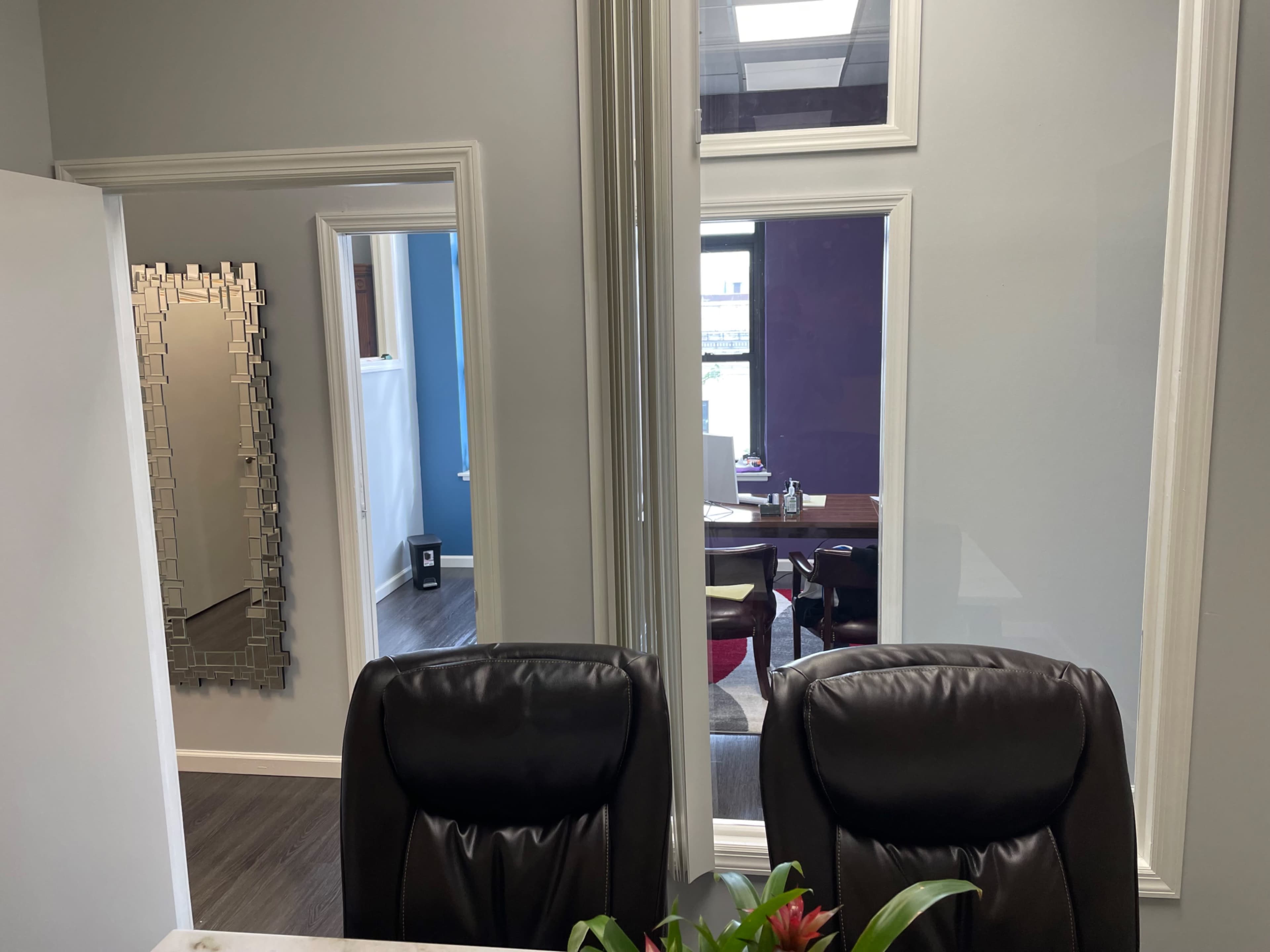 Astoria, Queens Content Studio & Conference Room | NYC Photo, Video & Podcast Shoots Image in Astoria, Astoria, NY