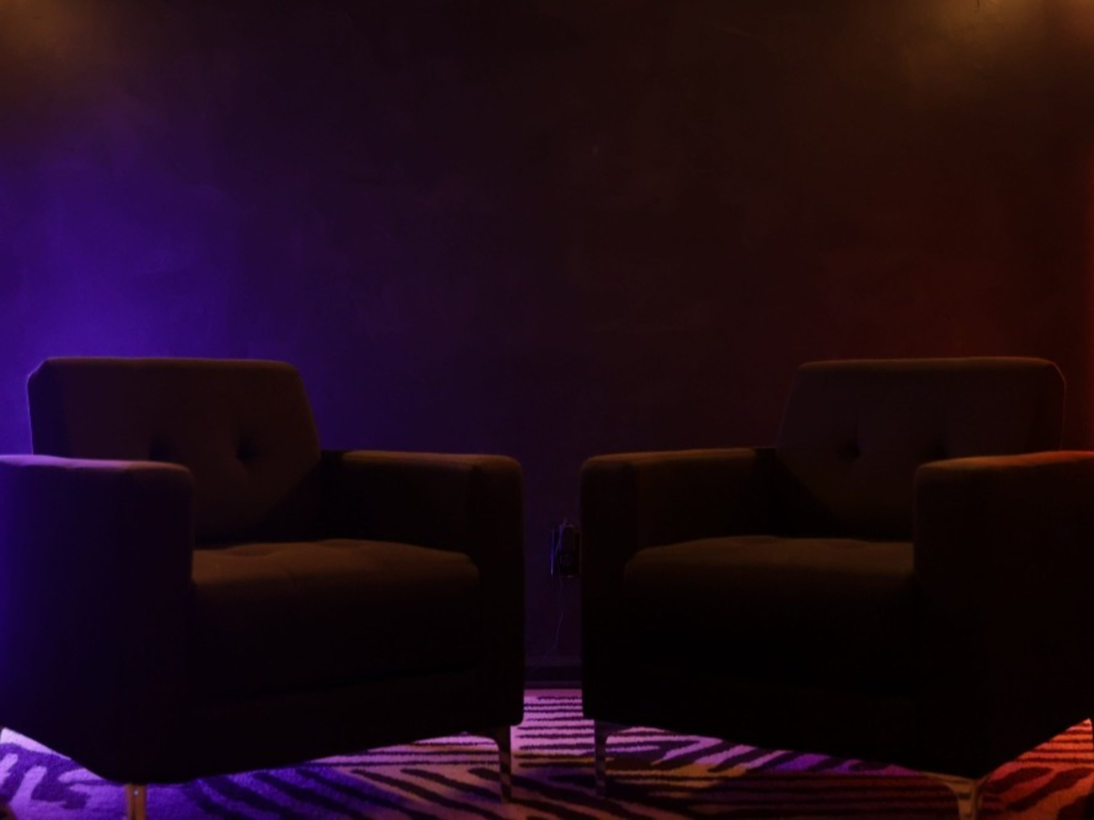 Alternate Set (Black Room)