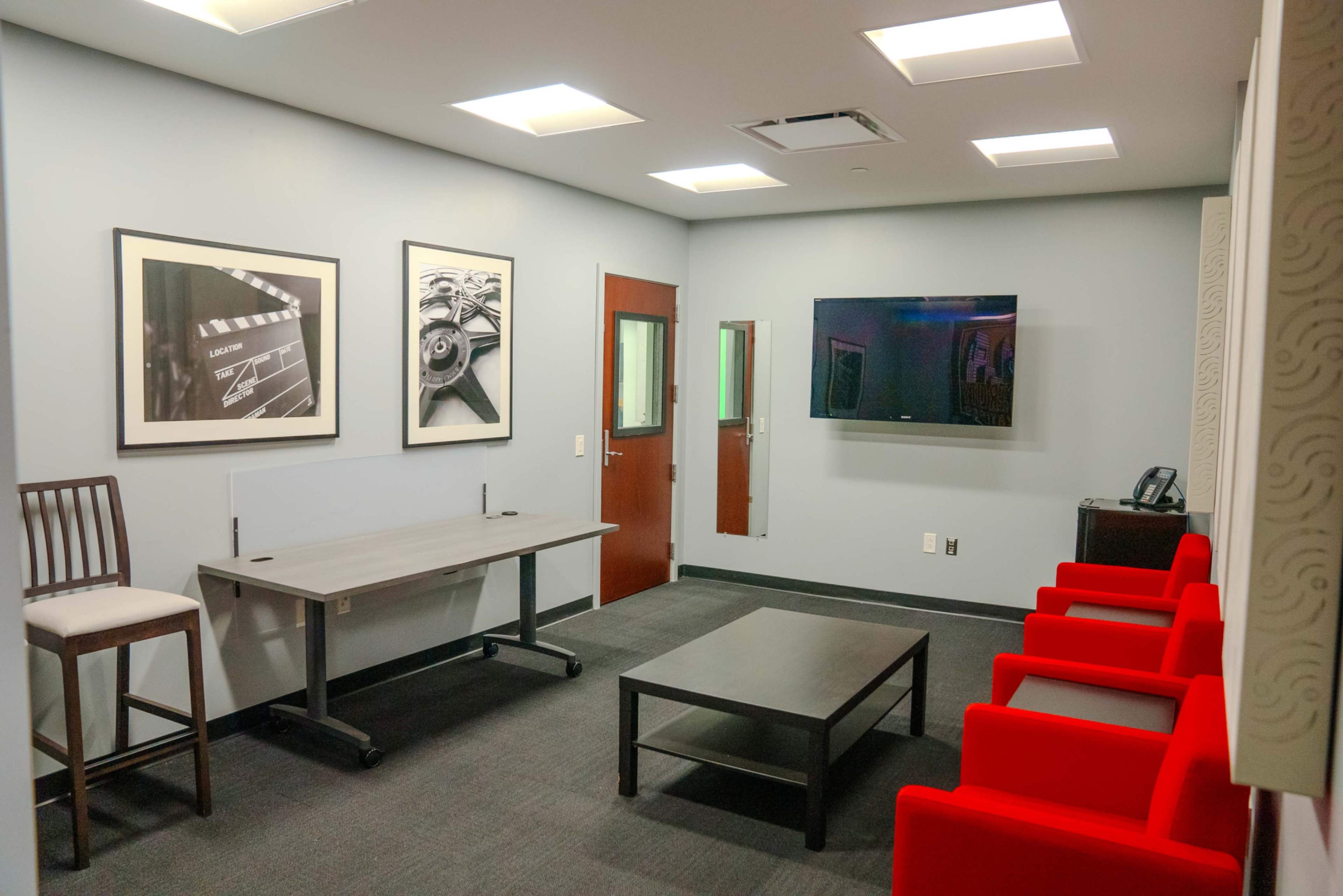 Soundproof Center City Studio Image in Logan Square, Philadelphia, PA