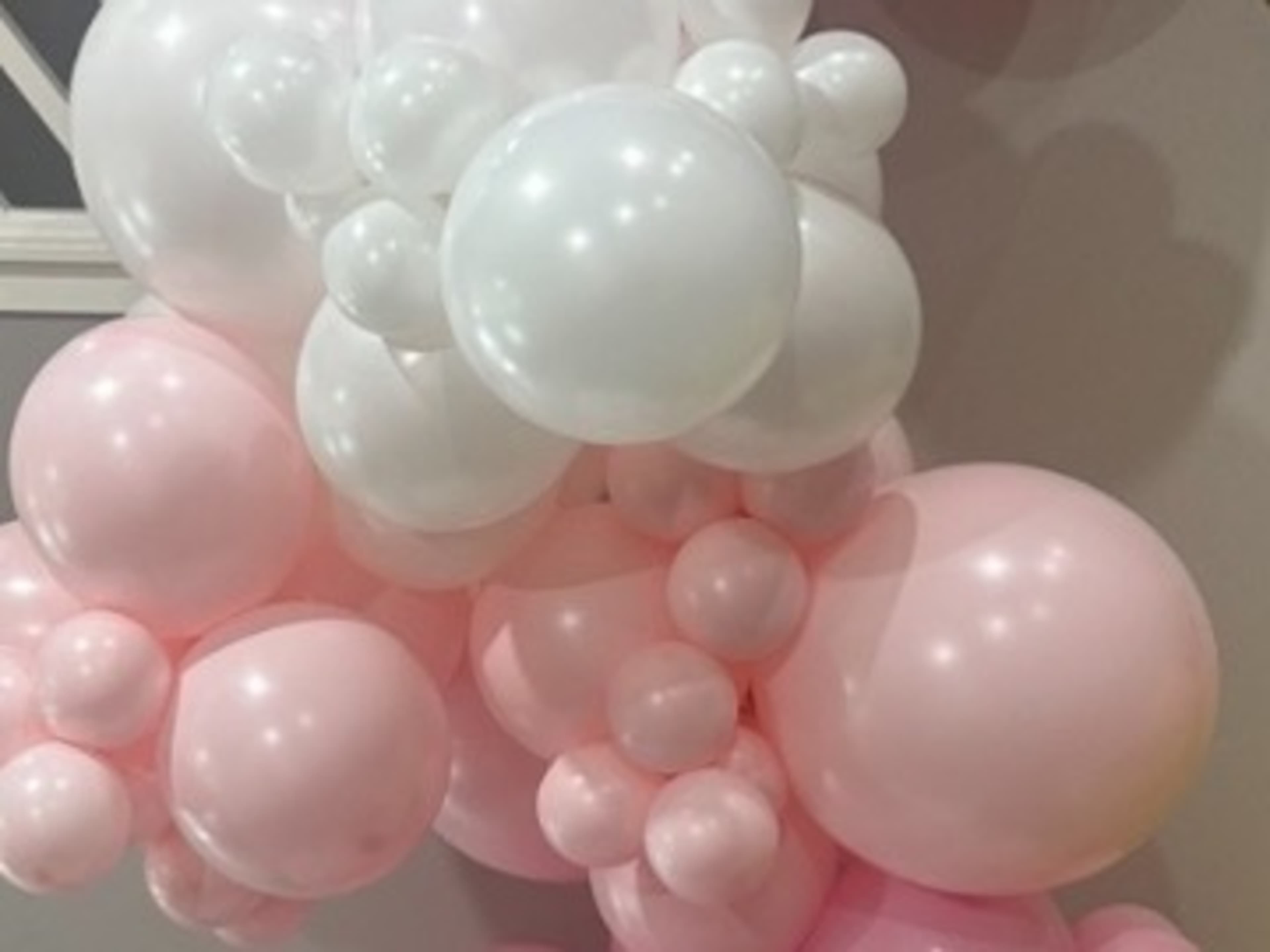 Balloon garland 