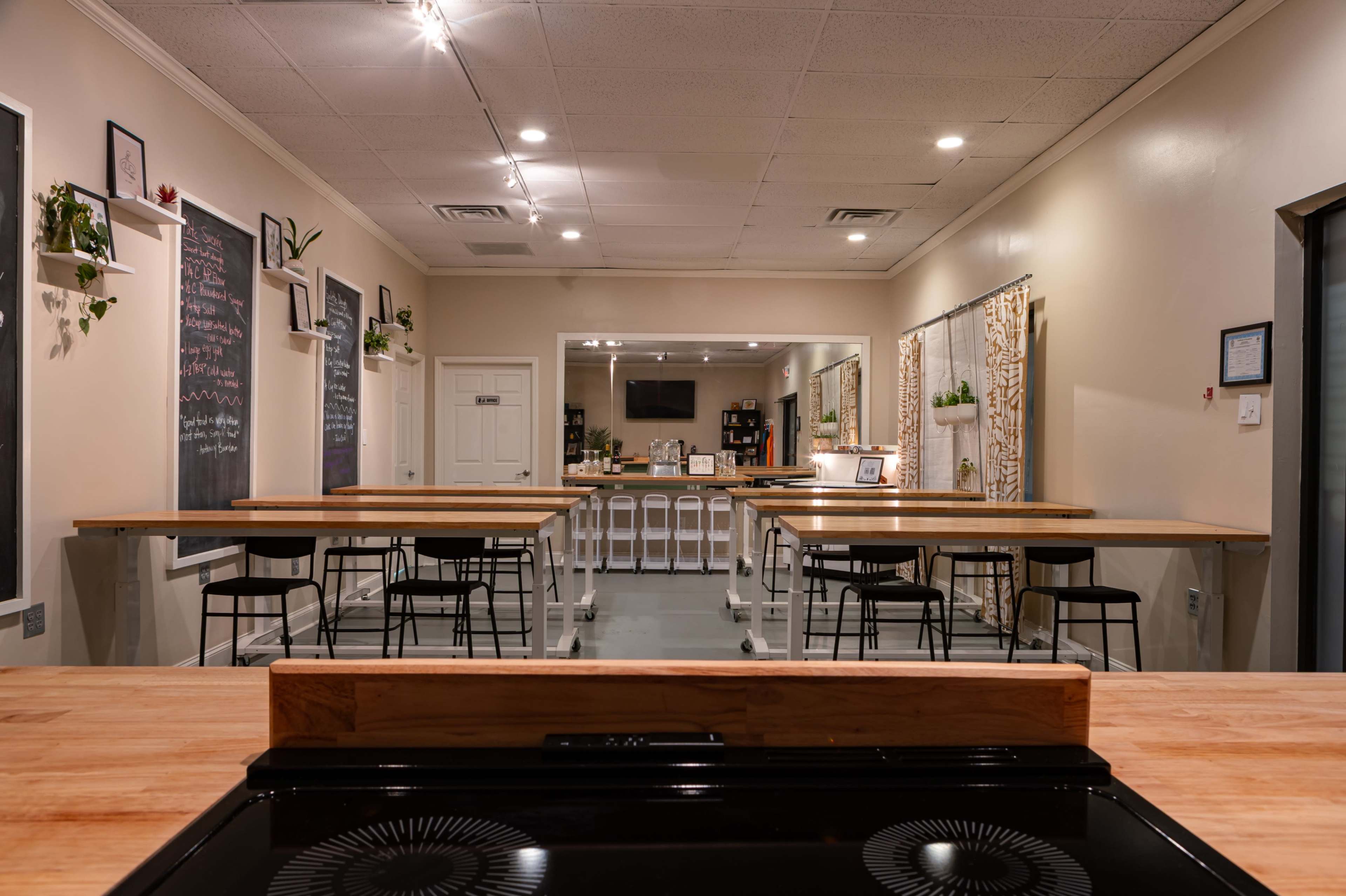 Cozy, private workshop space in West Ashley - perfect for classes, tastings, and small food events. Image in West Ashley, Charleston, SC
