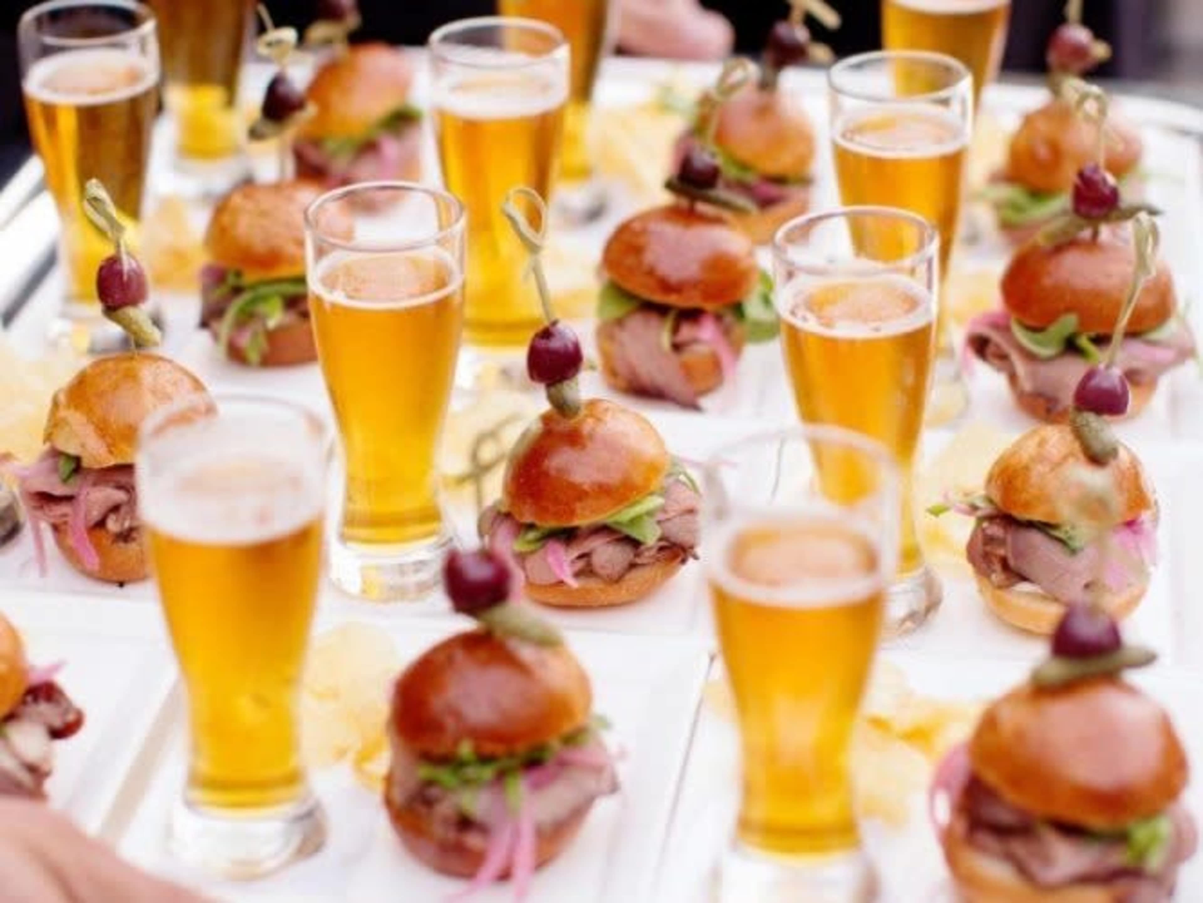 Hors D'oeuvres & Open Bar Package