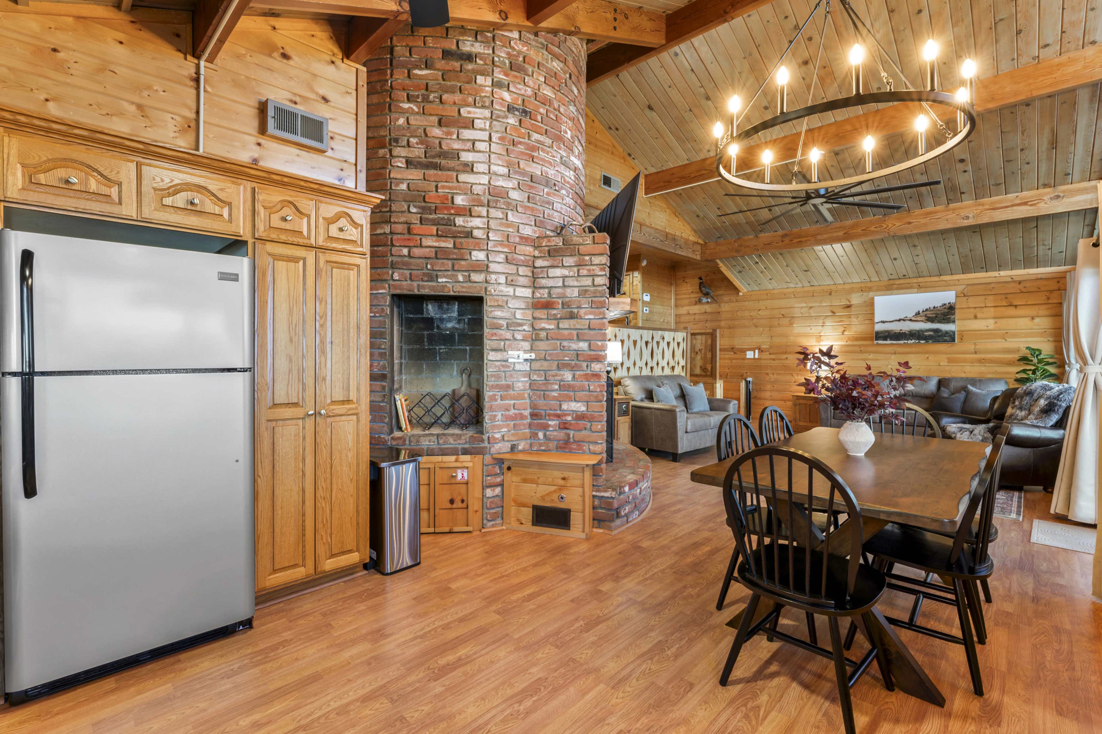 Updated 1960's Style Wood Cabin with A-Frame Windows and Large Decks Image in Crestline, Crestline, CA