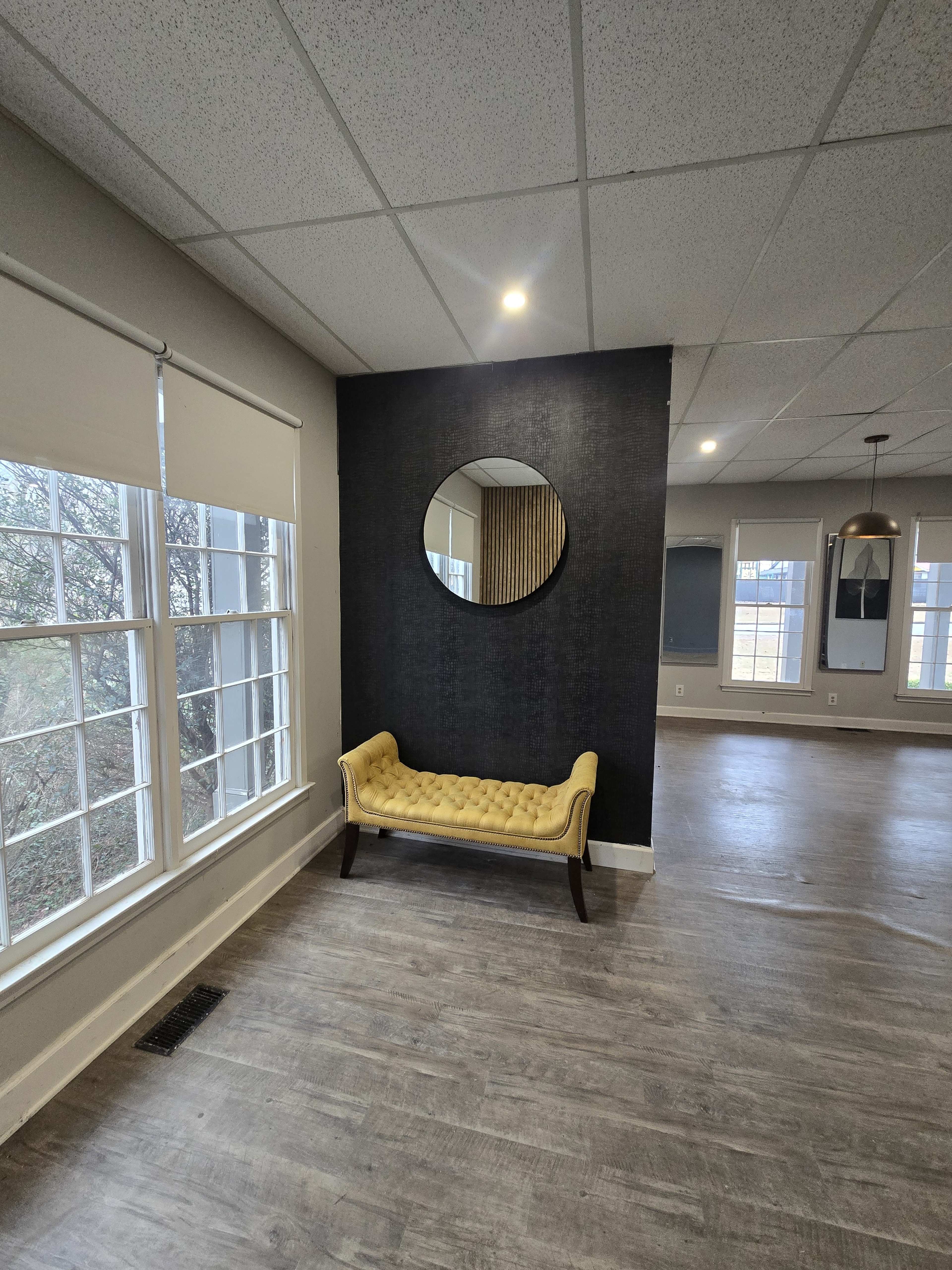 Private Luxury Studio in Gwinnett for Intimate Events, Dinners & Brand Experiences Image in Lilburn, Lilburn, GA