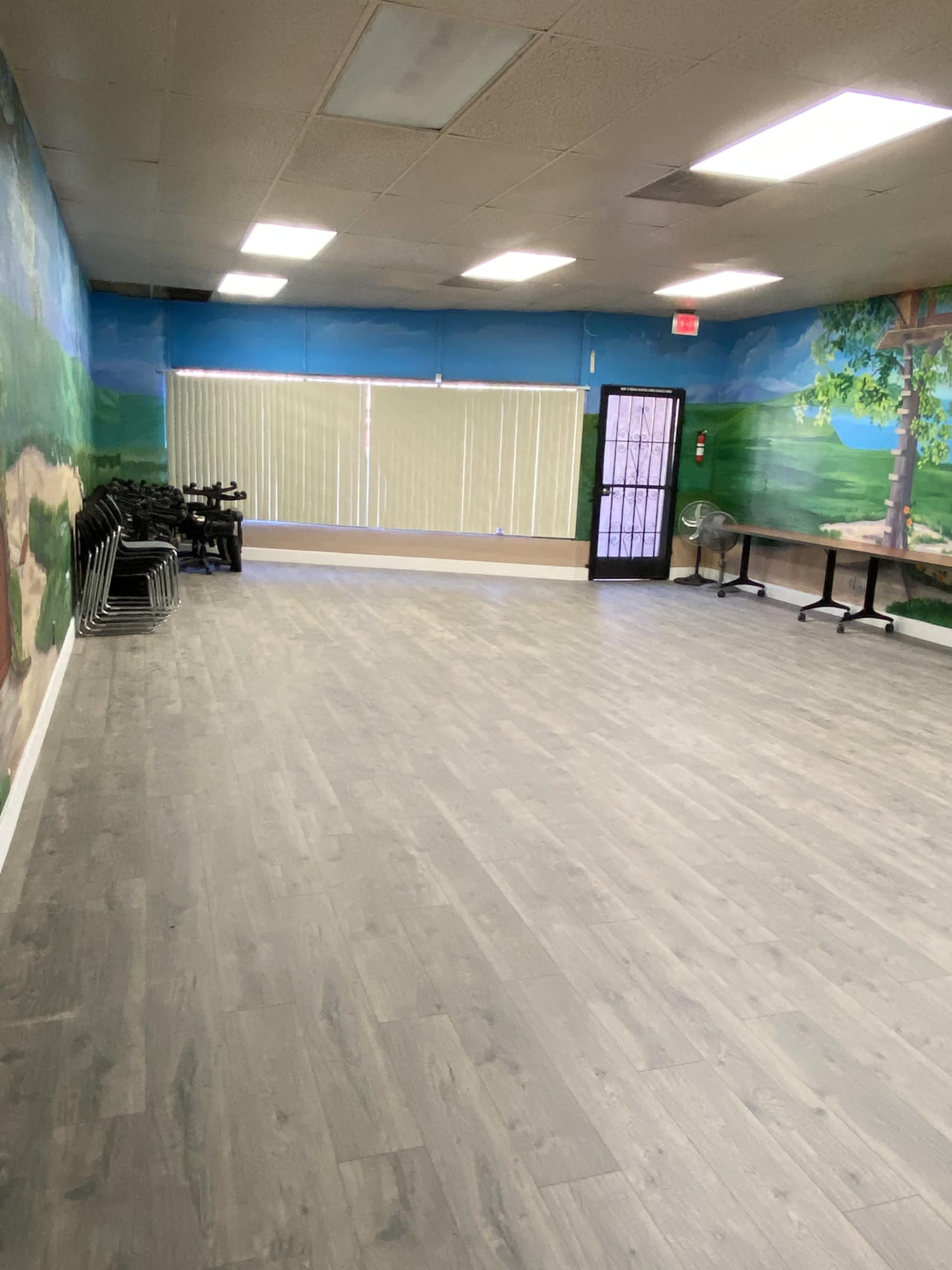 Private Commercial Venue Space Image in North Long Beach, Long Beach, CA