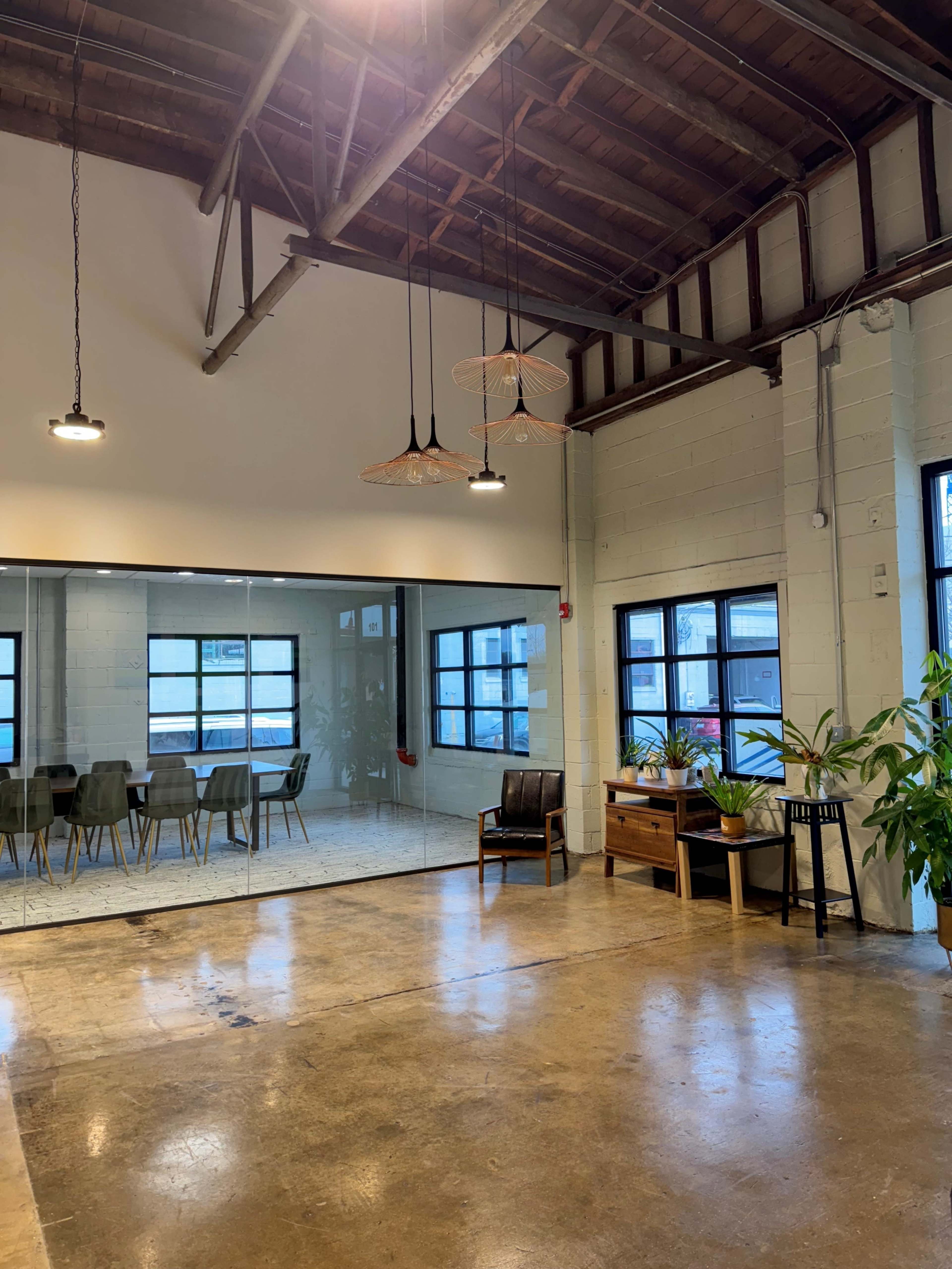 Noda Area Industrial Loft Space with Offices Image in Lockwood, Charlotte, NC