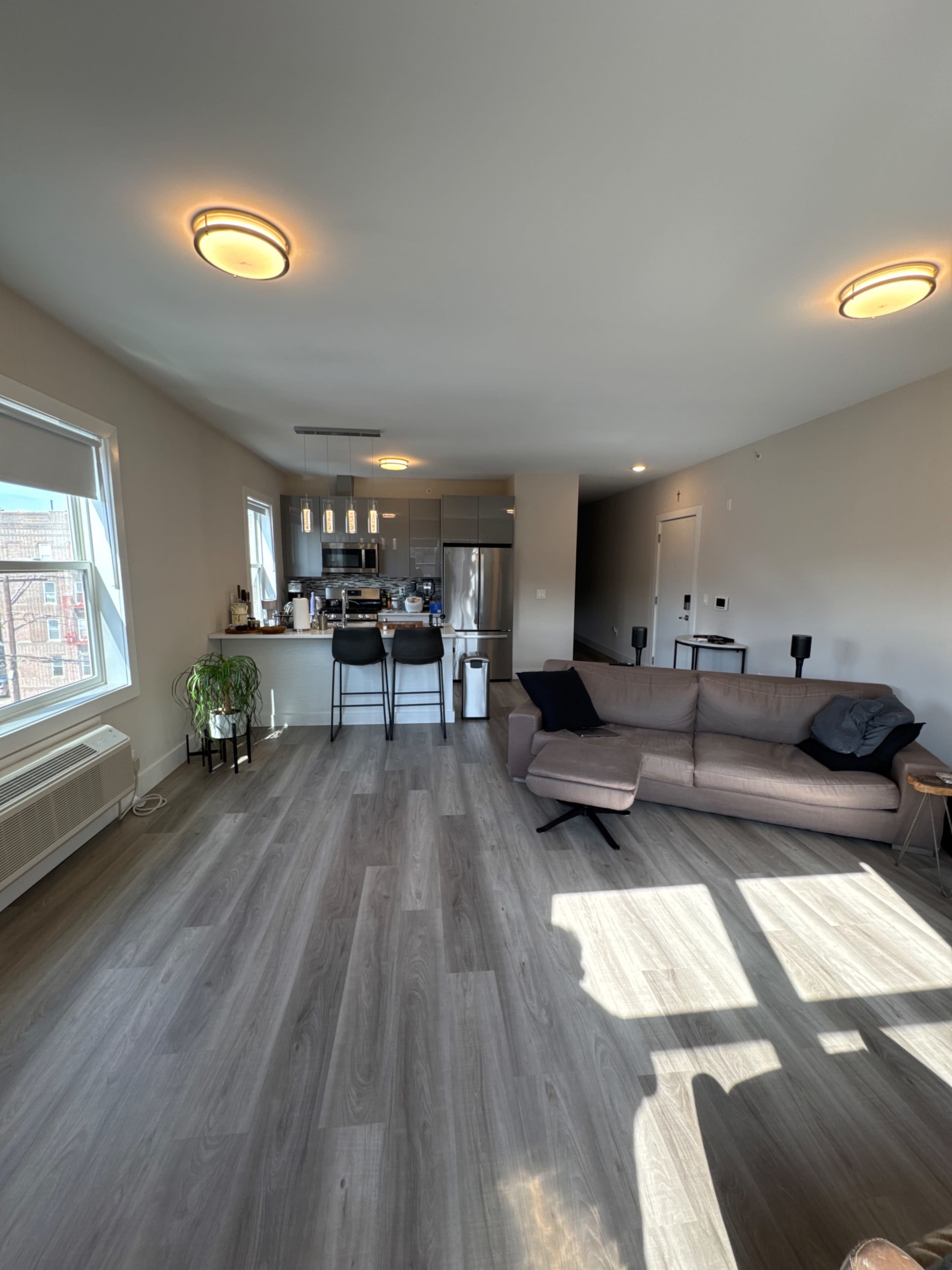 Modern spacious apartment Image in West New York, West New York, NJ