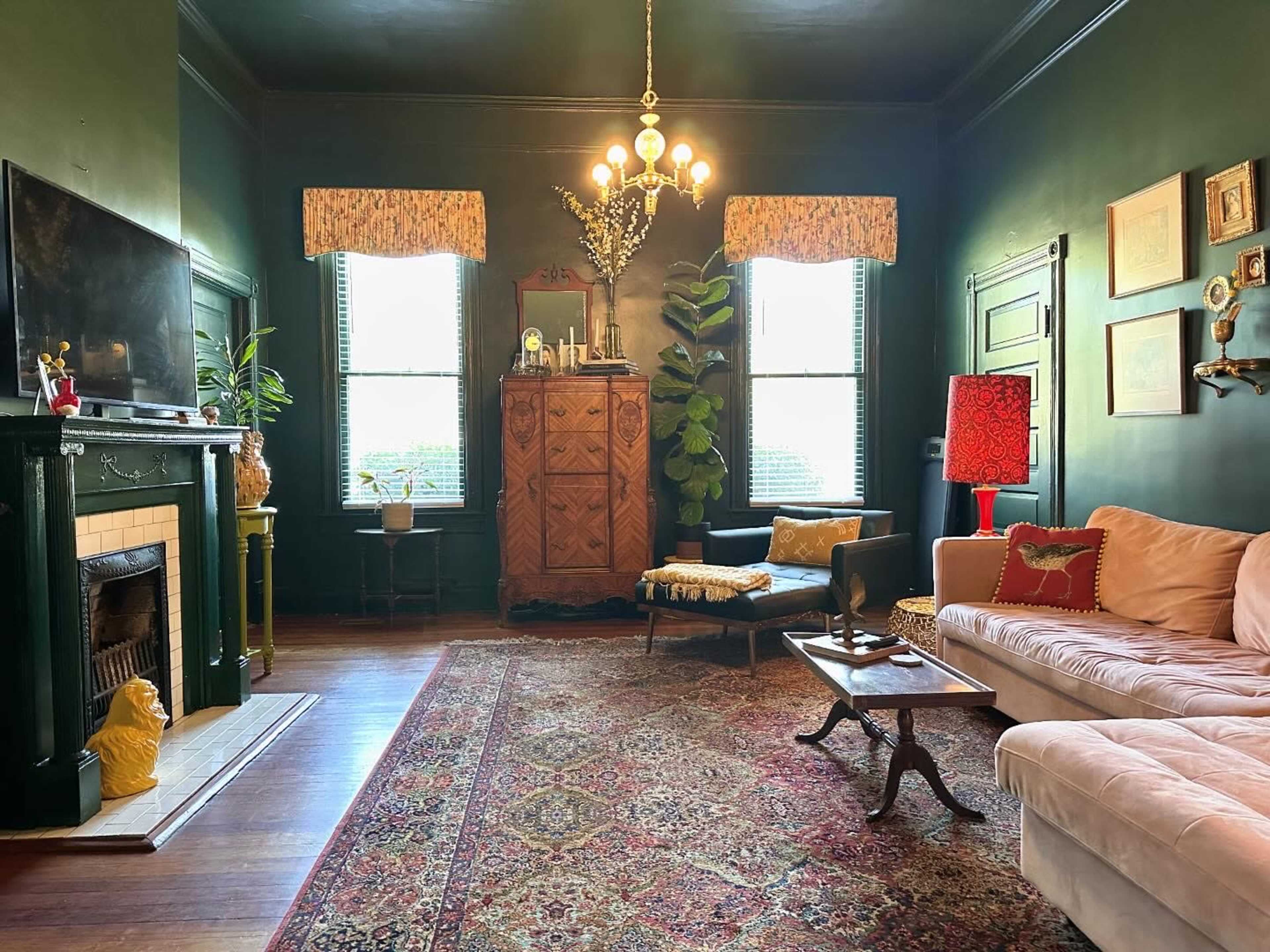 Bold Victorian Mansion in Charming Small Town Image in Montezuma, Montezuma, GA