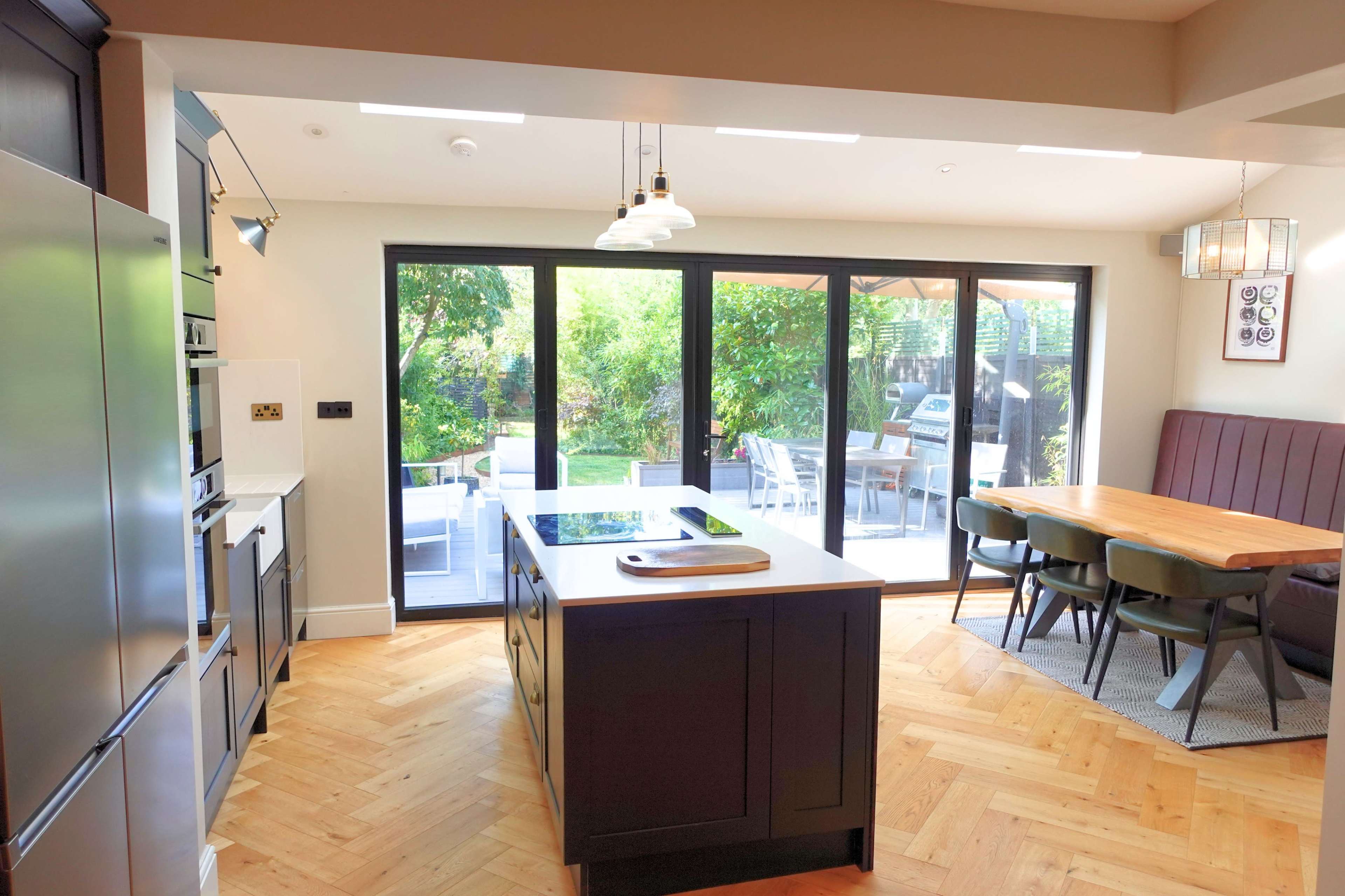 1930's South East London Semi-Detached | Open plan Family Kitchen Island | Private Garden & Hot Tub | Cosy Living Room Image in London, London, ENG