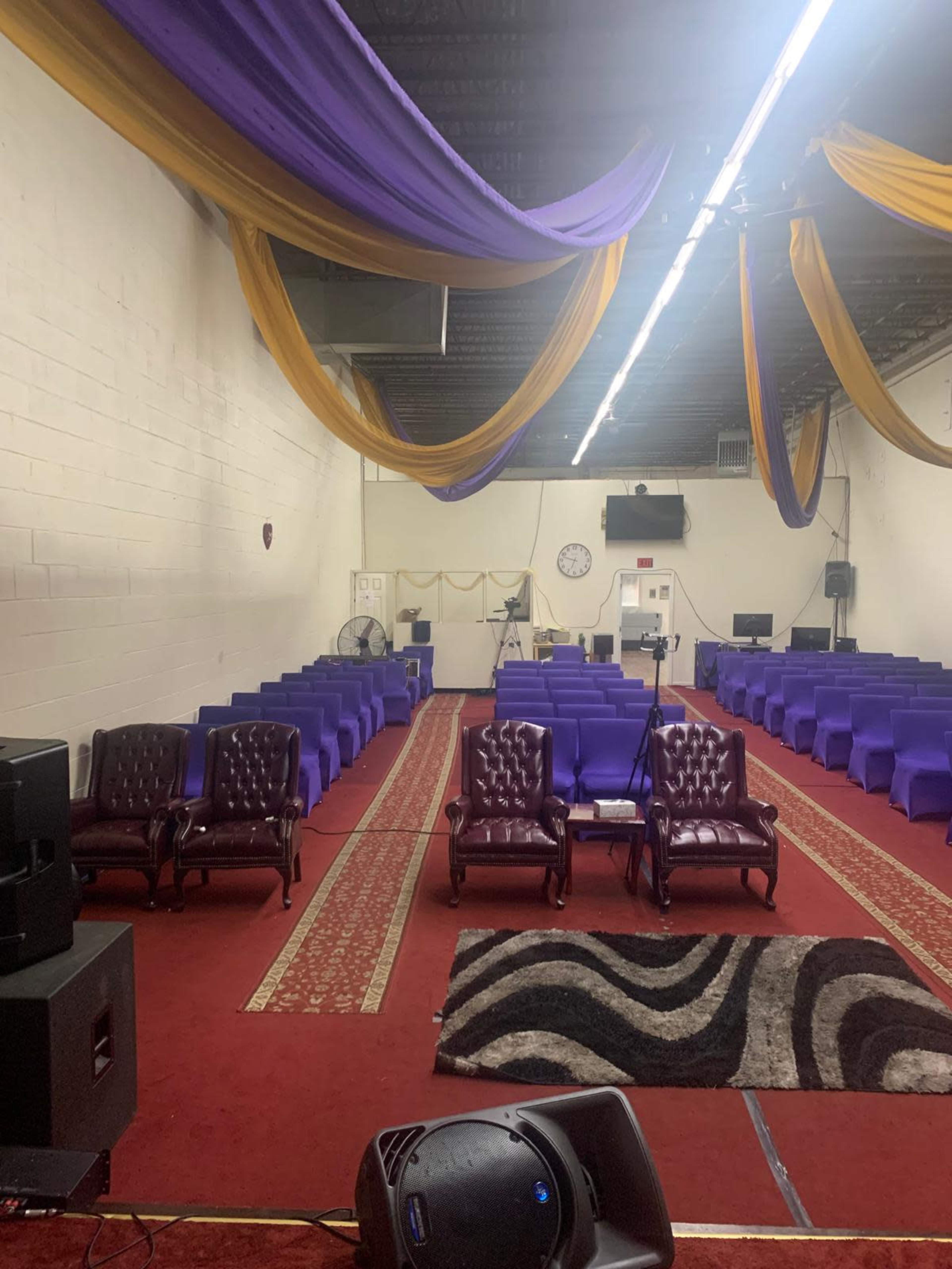 Versatile DC Area Industrial Space with Stage and Event Prep Zones Image in , Hyattsville, MD