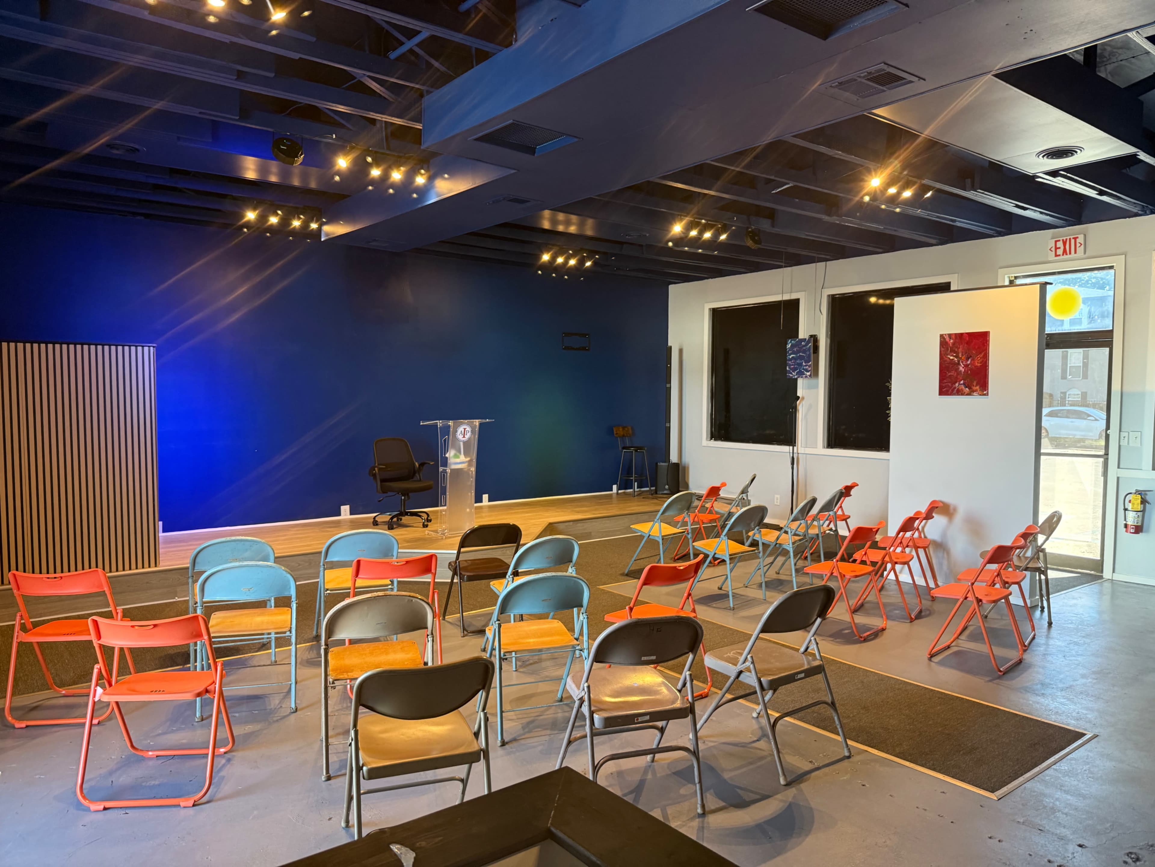 South Lexington Gallery or Theatre Image in Monticello, Lexington, KY