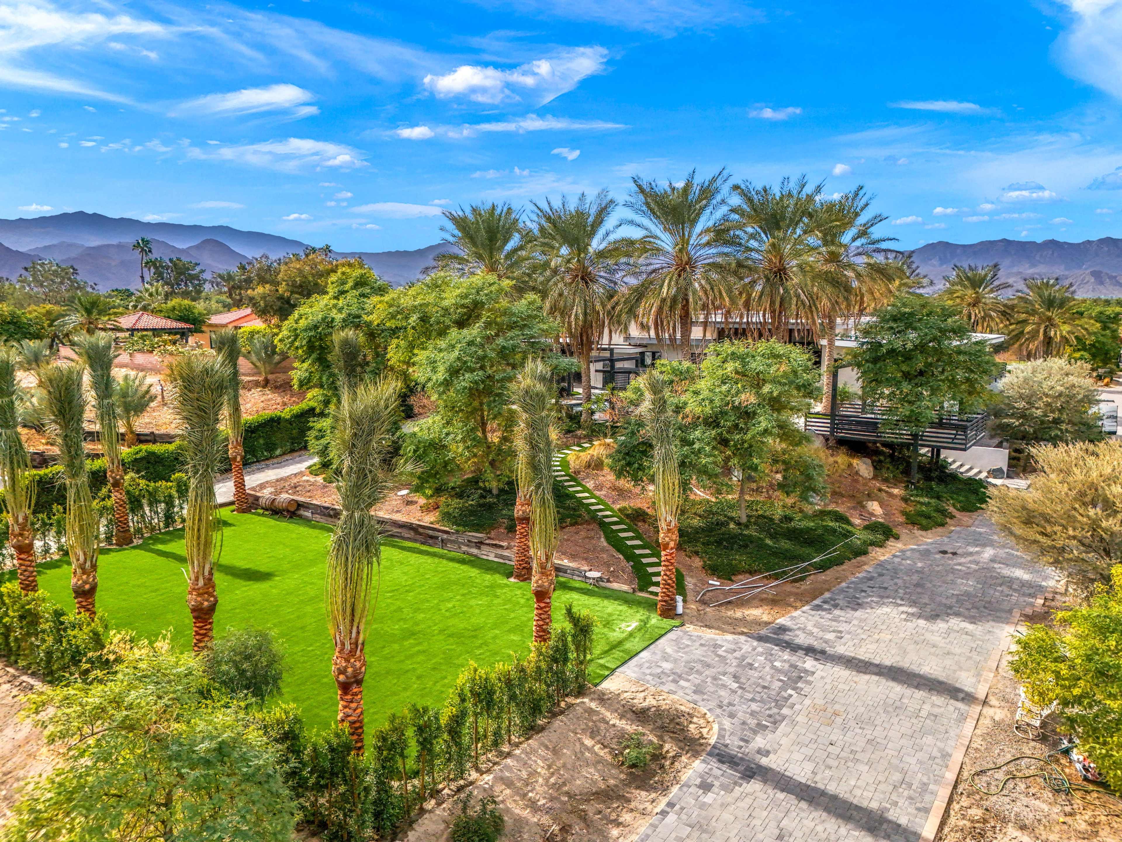 Massive Luxurious Estate with 9 bedrooms 28 beds and all the amenities Image in Bermuda Dunes, Bermuda dunes, CA