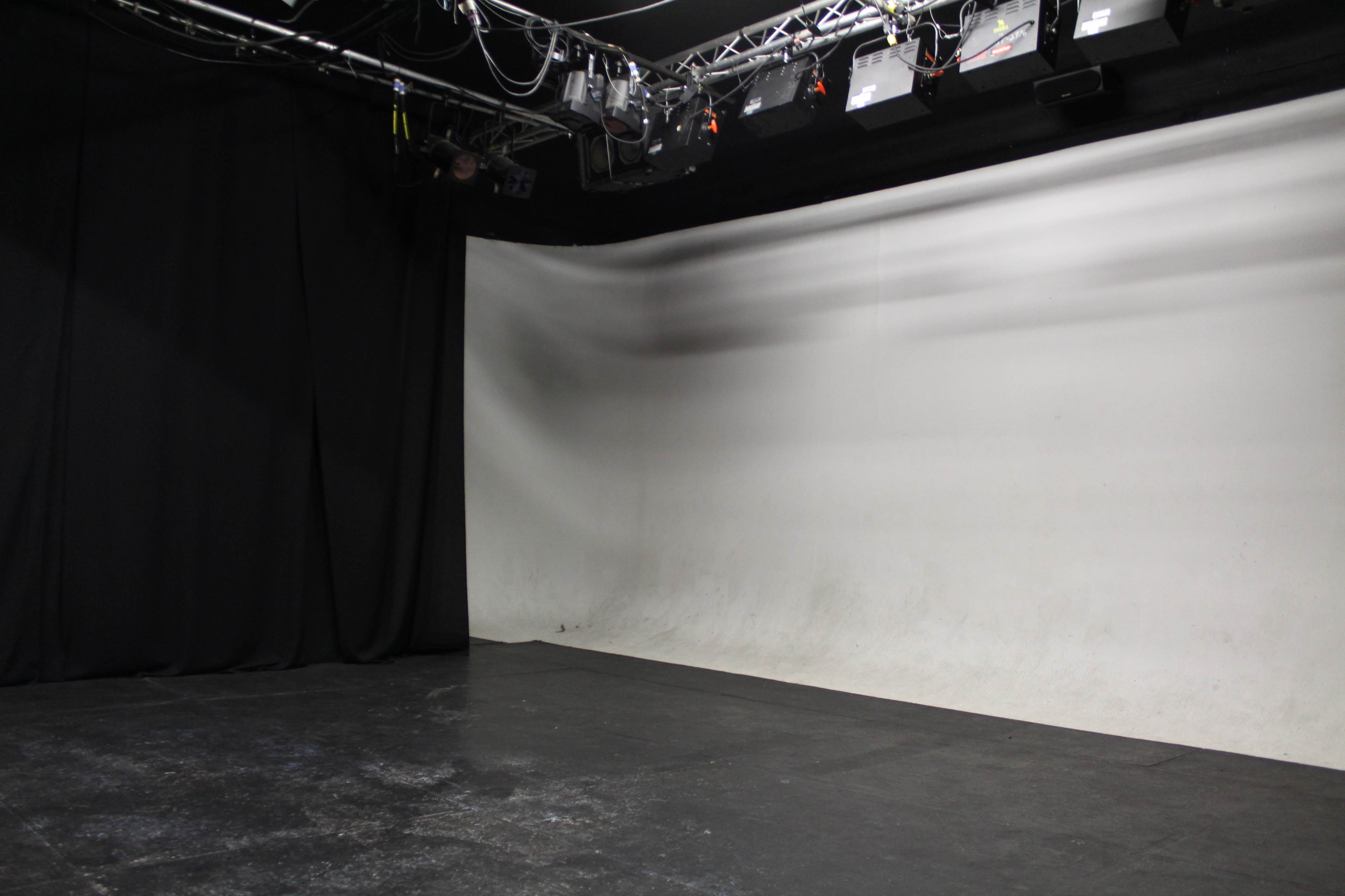 Urban East Hollywood/Koreatown Creative Performance Space Image in East Hollywood, Los Angeles, CA