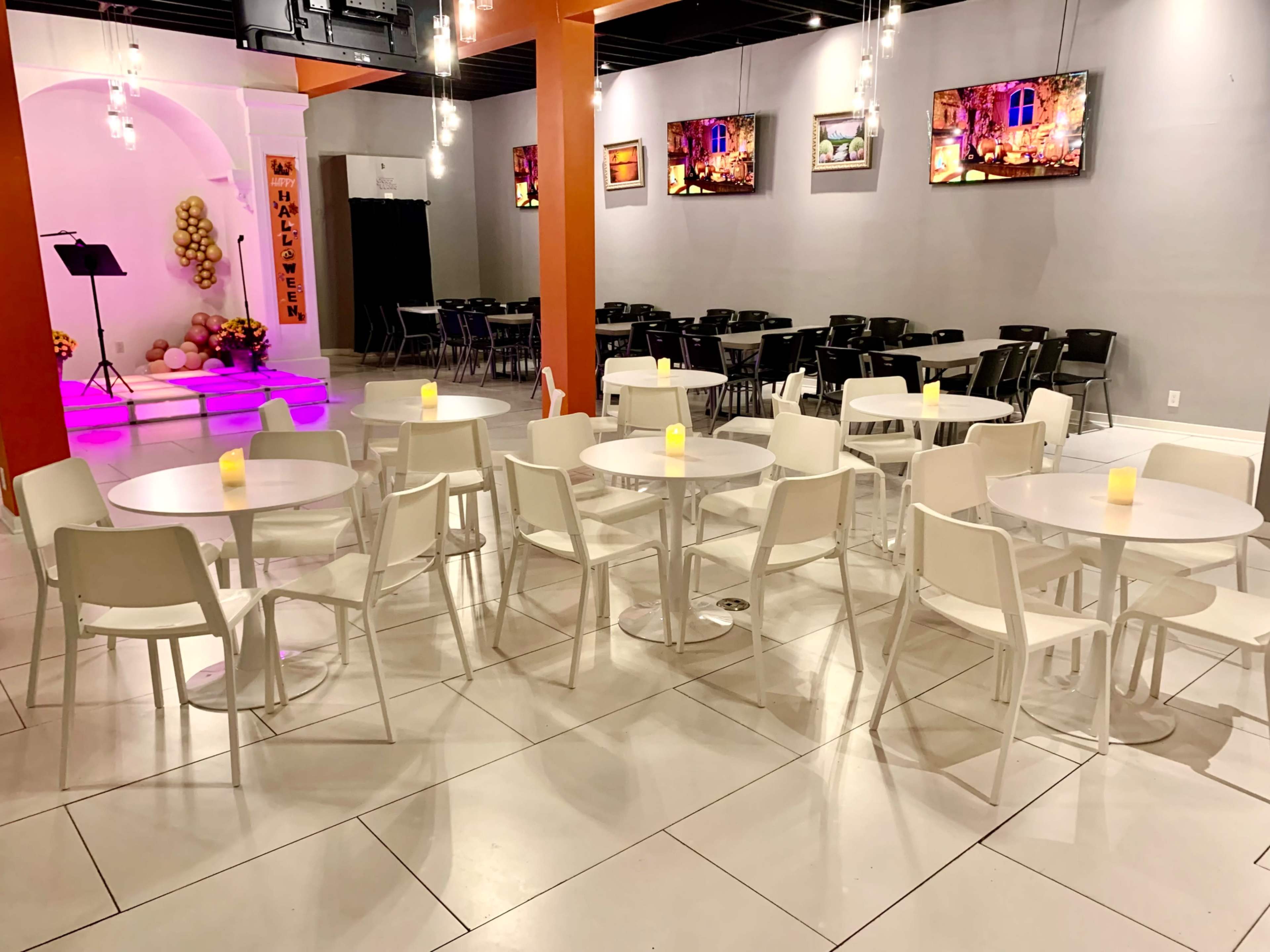 Banquet Hall with Enclosed Outdoor Courtyard Image in Central San Jose, San Jose, CA