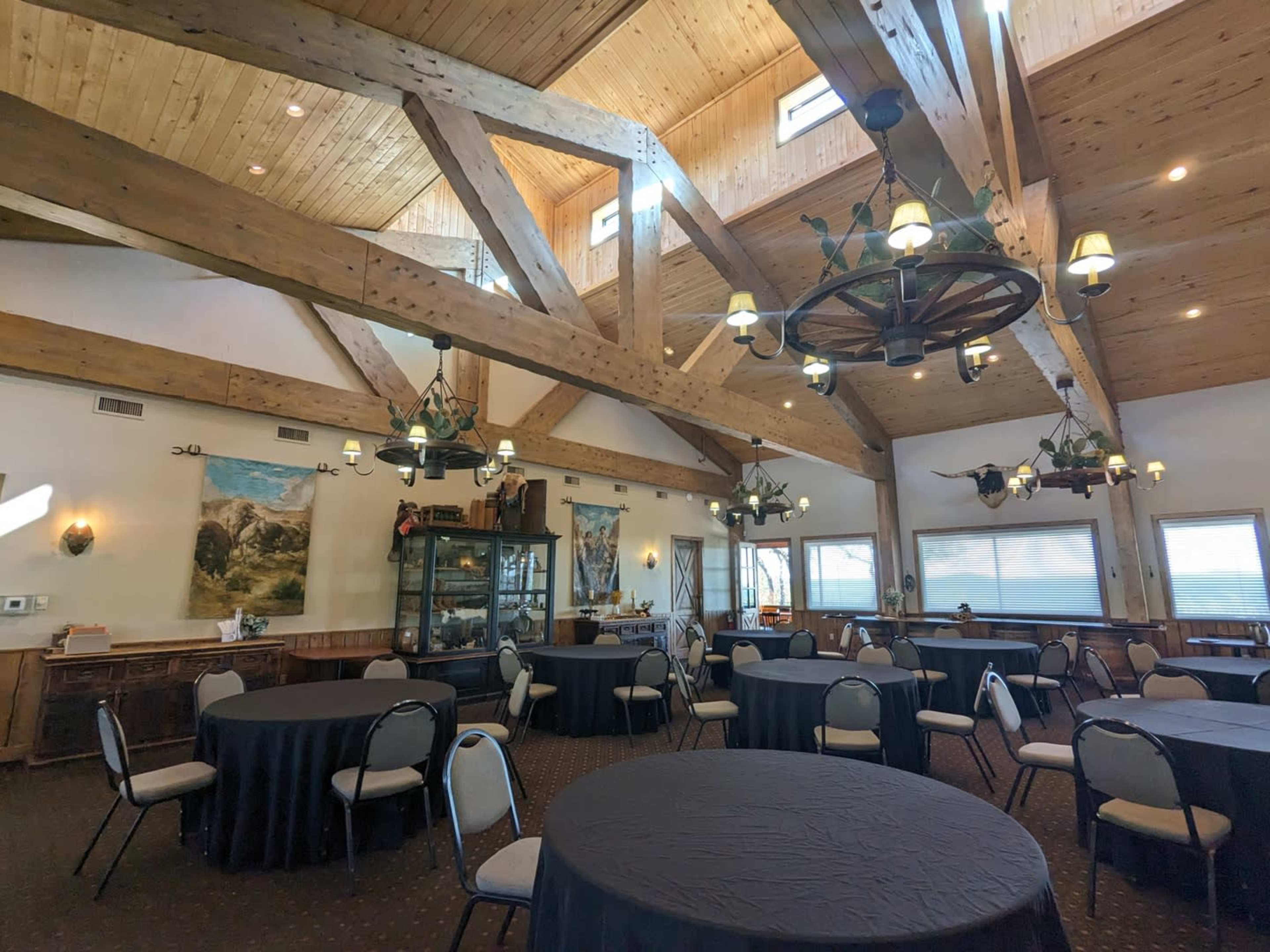 Working horse barn at Wildcatter Ranch Image in , Graham, TX