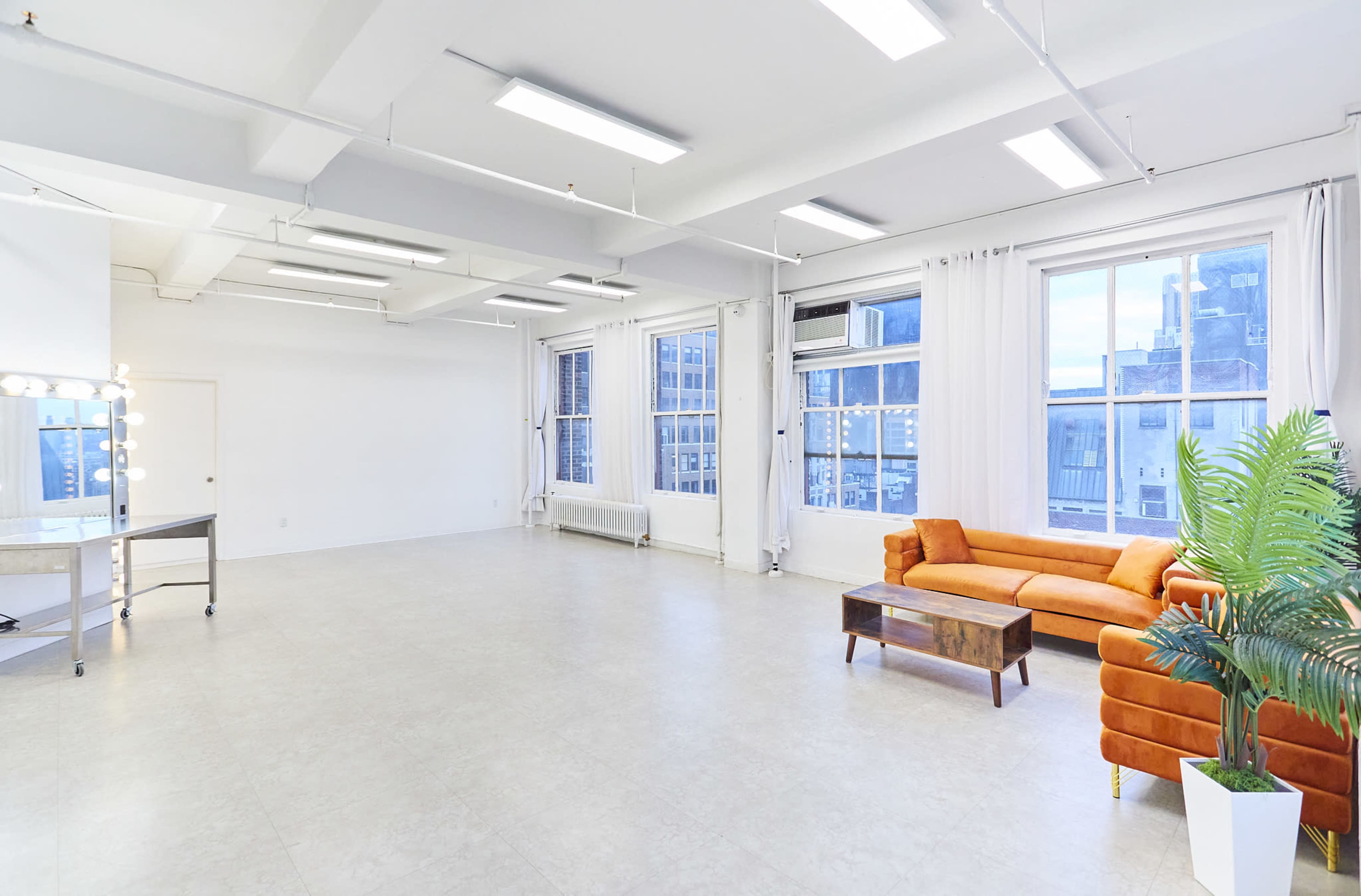 Expansive Skyline Loft - Connected Studio Space Image in Midtown Manhattan, NEW YORK, NY