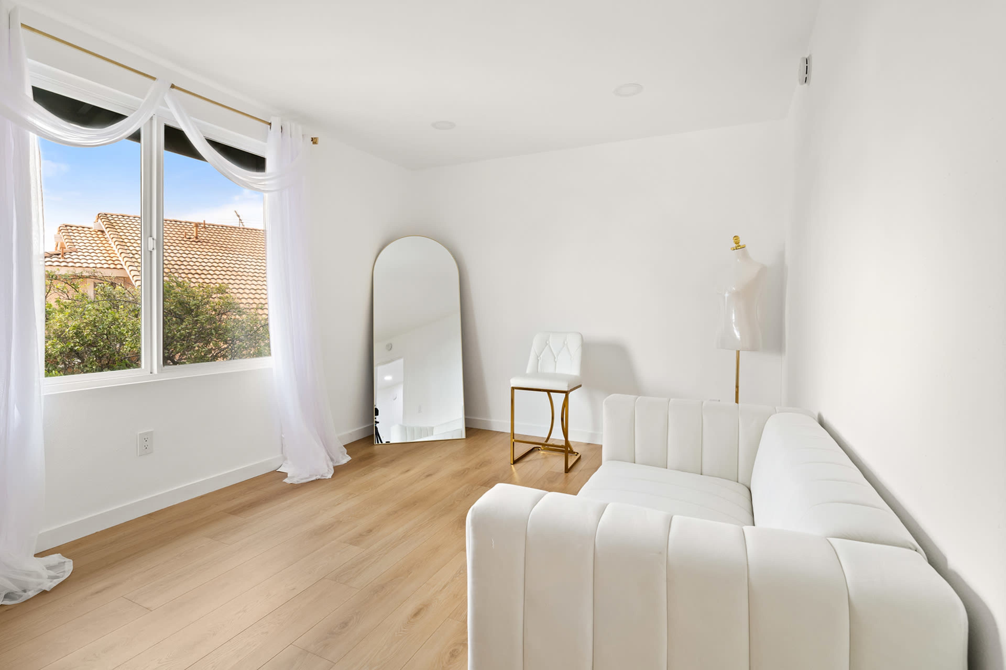 Luxury Wedding Estate with Pool and Gazebo Image in Chatsworth, Chatsworth, CA