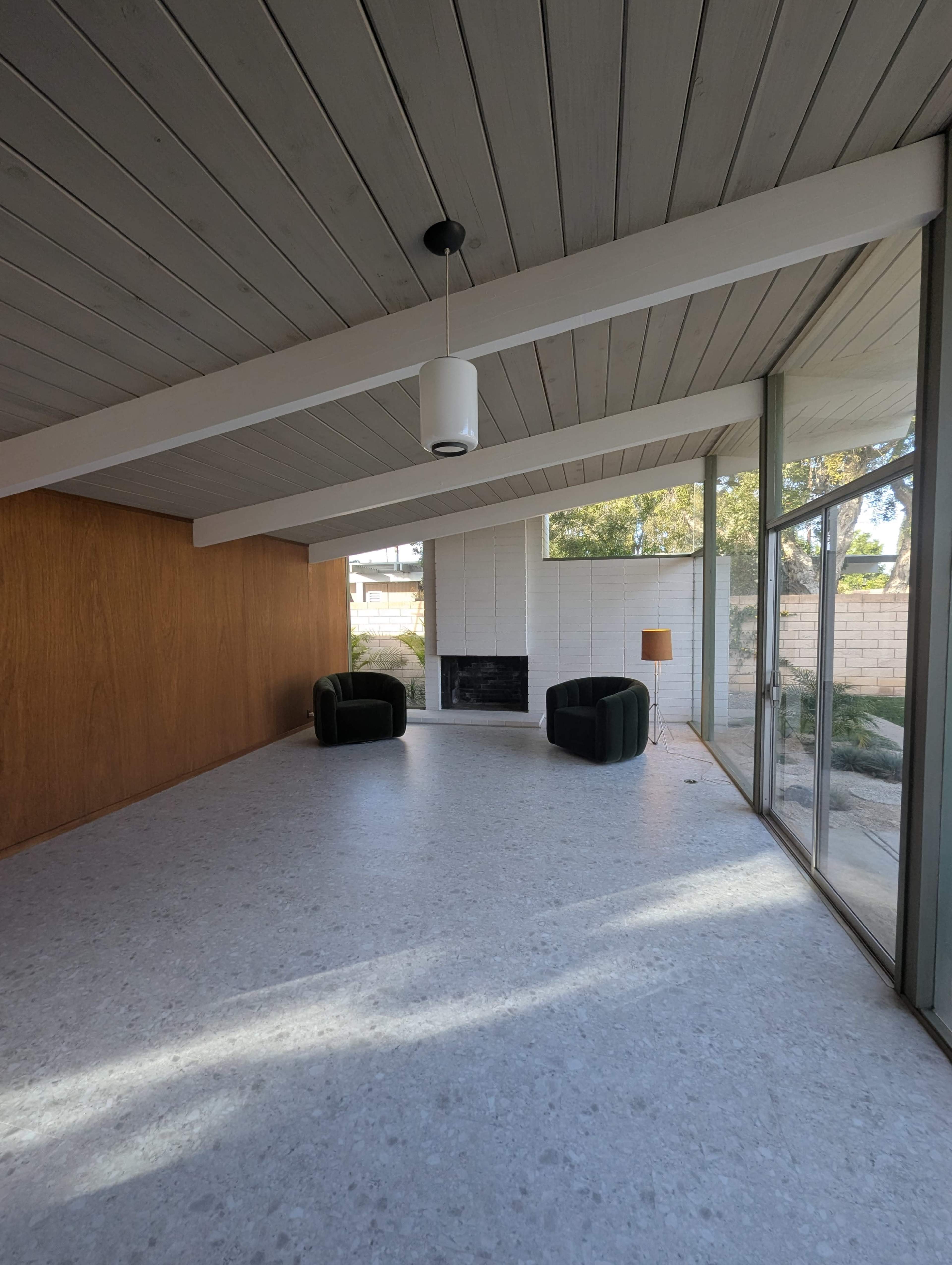 Sun-Filled 1960s Eichler | Iconic California Mid-Century Image in Orange, Orange, CA