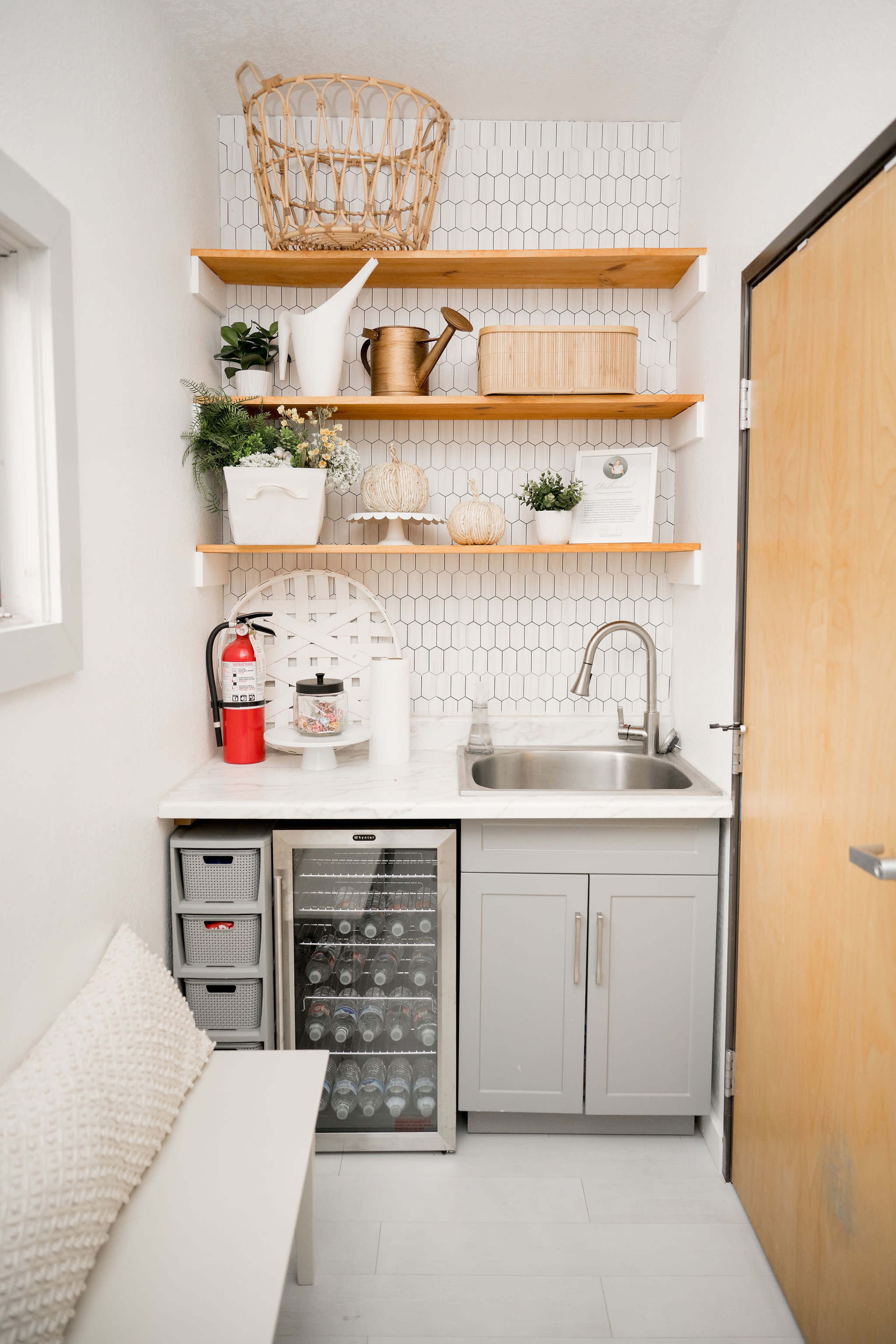 Cozy, Cute Natural Light Photo Studio Image in Frederick, Frederick, CO