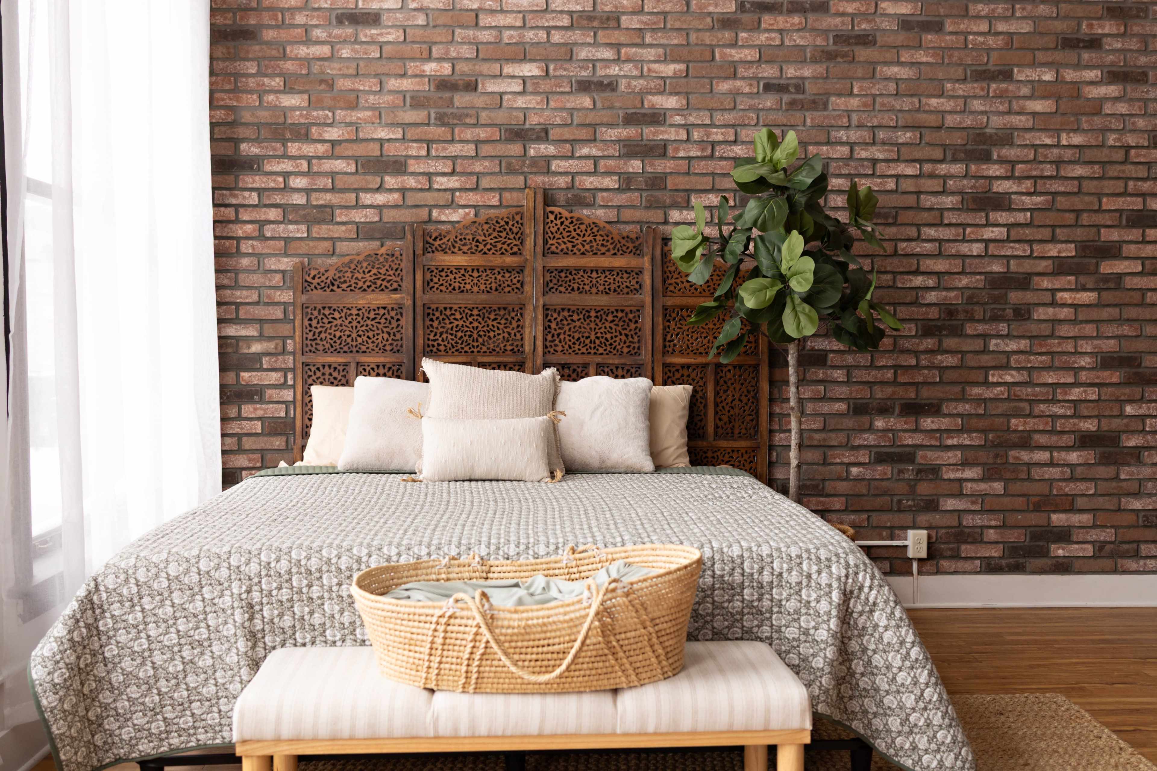 Bright and Stylish Natural Light Photography Studio in Historic Downtown Watertown Image in Watertown, Watertown, WI