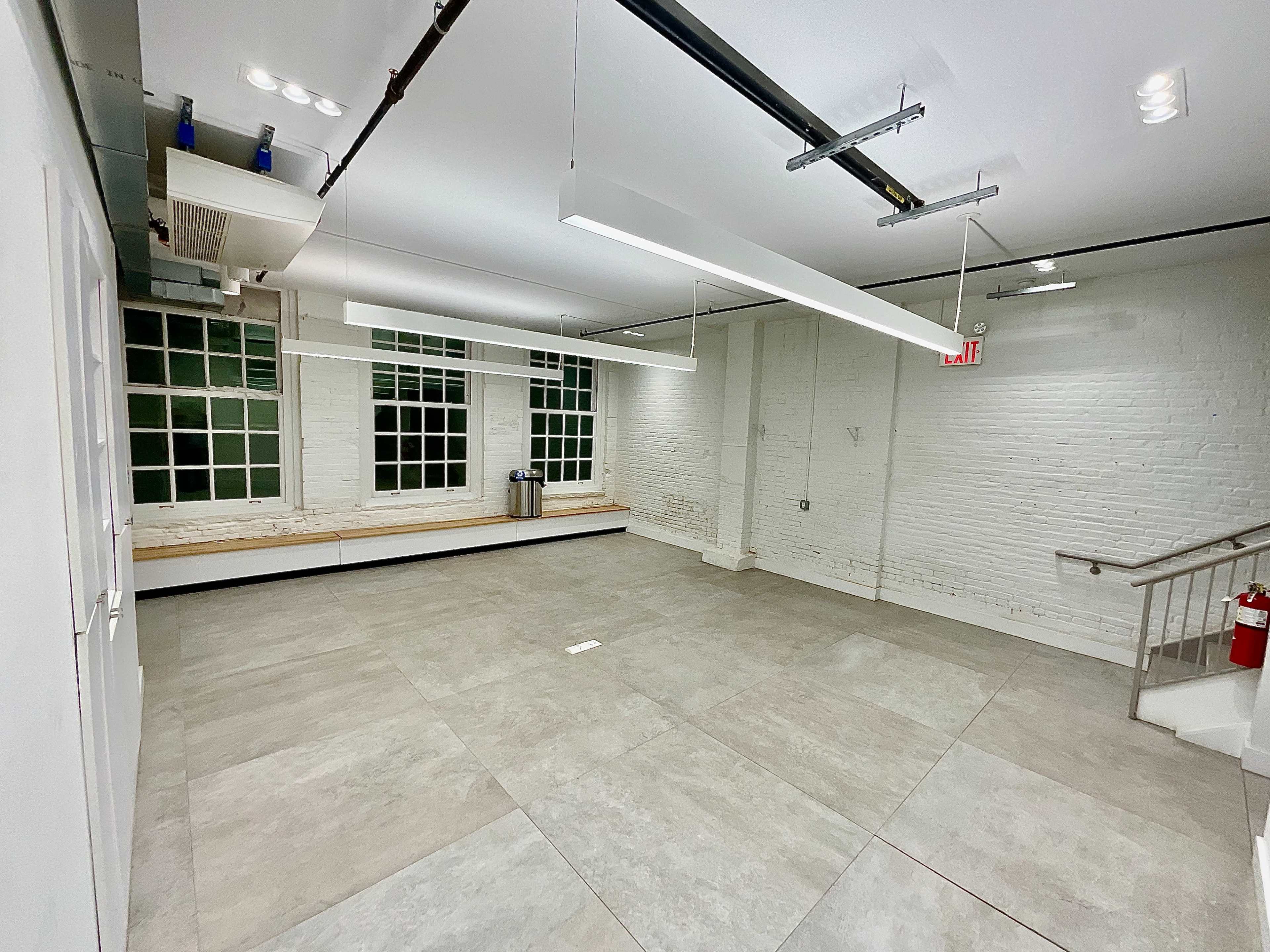 Downtown Tribeca Open Floor Gallery Image in Lower Manhattan, New York, NY