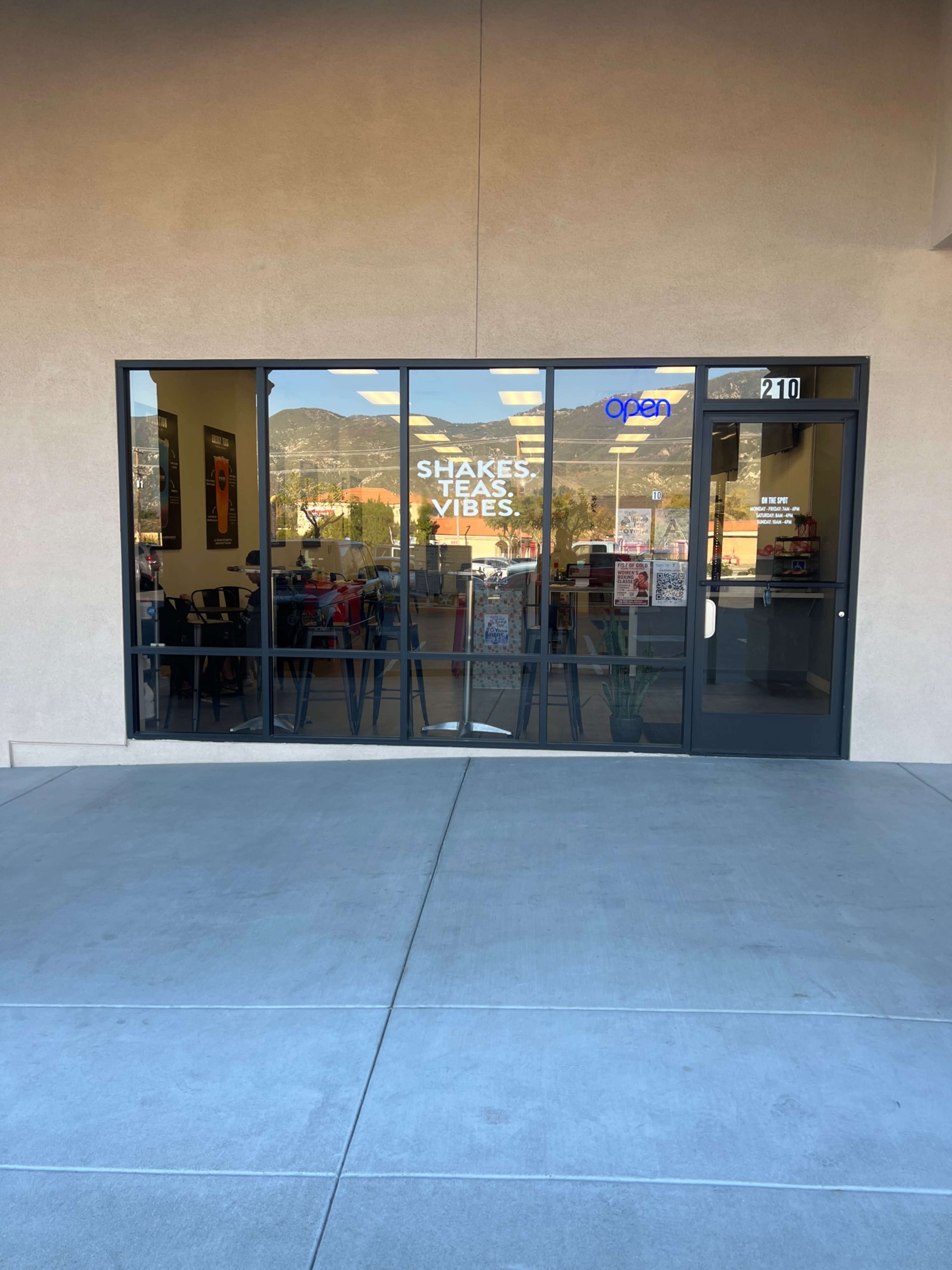 Cafe Style Shop with picturesque views of mountains Image in Kendall Hills, San Bernardino, CA