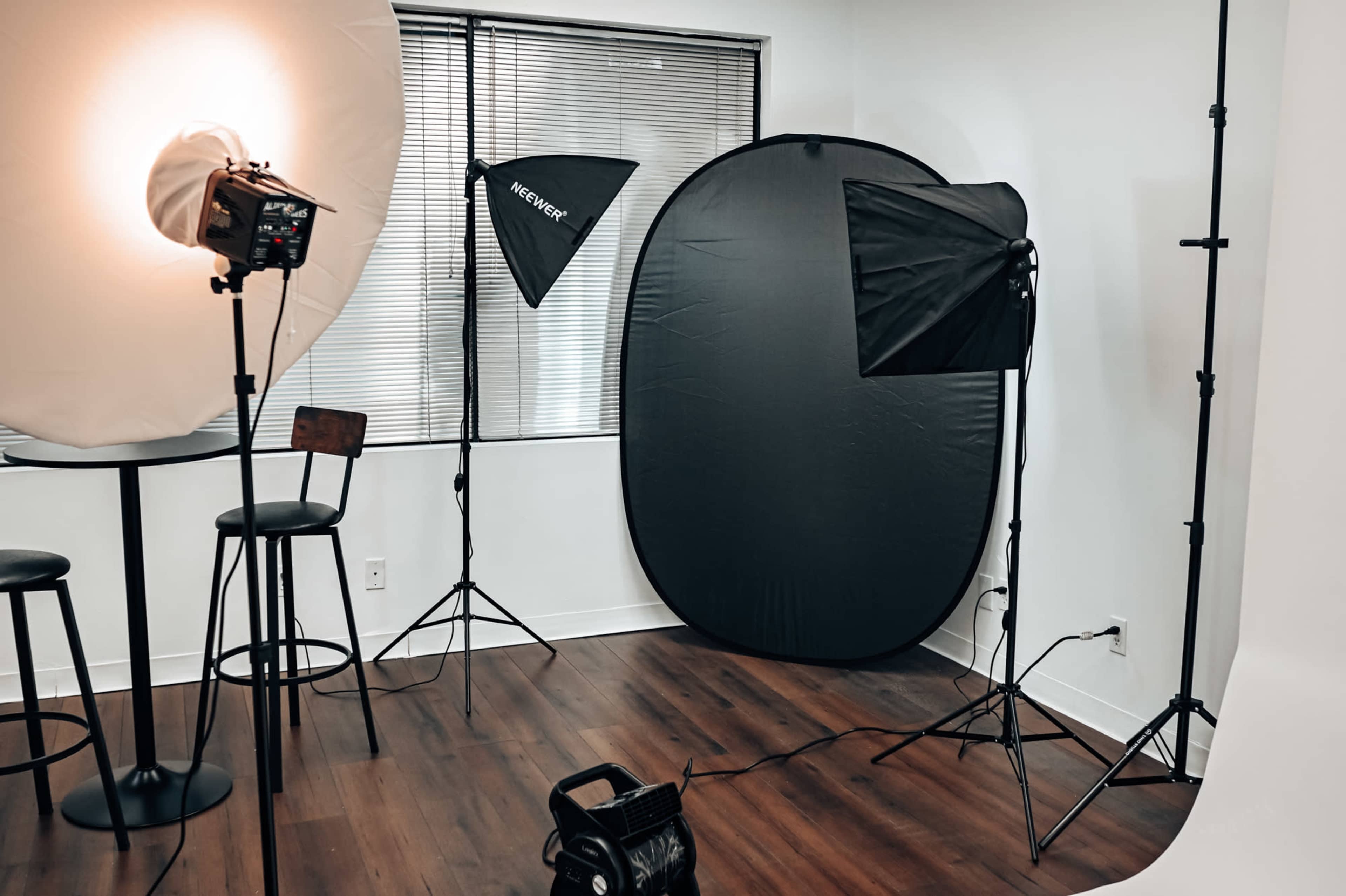 Photography Studio with that's multiple purposes Image in Cumberland, Atlanta, GA