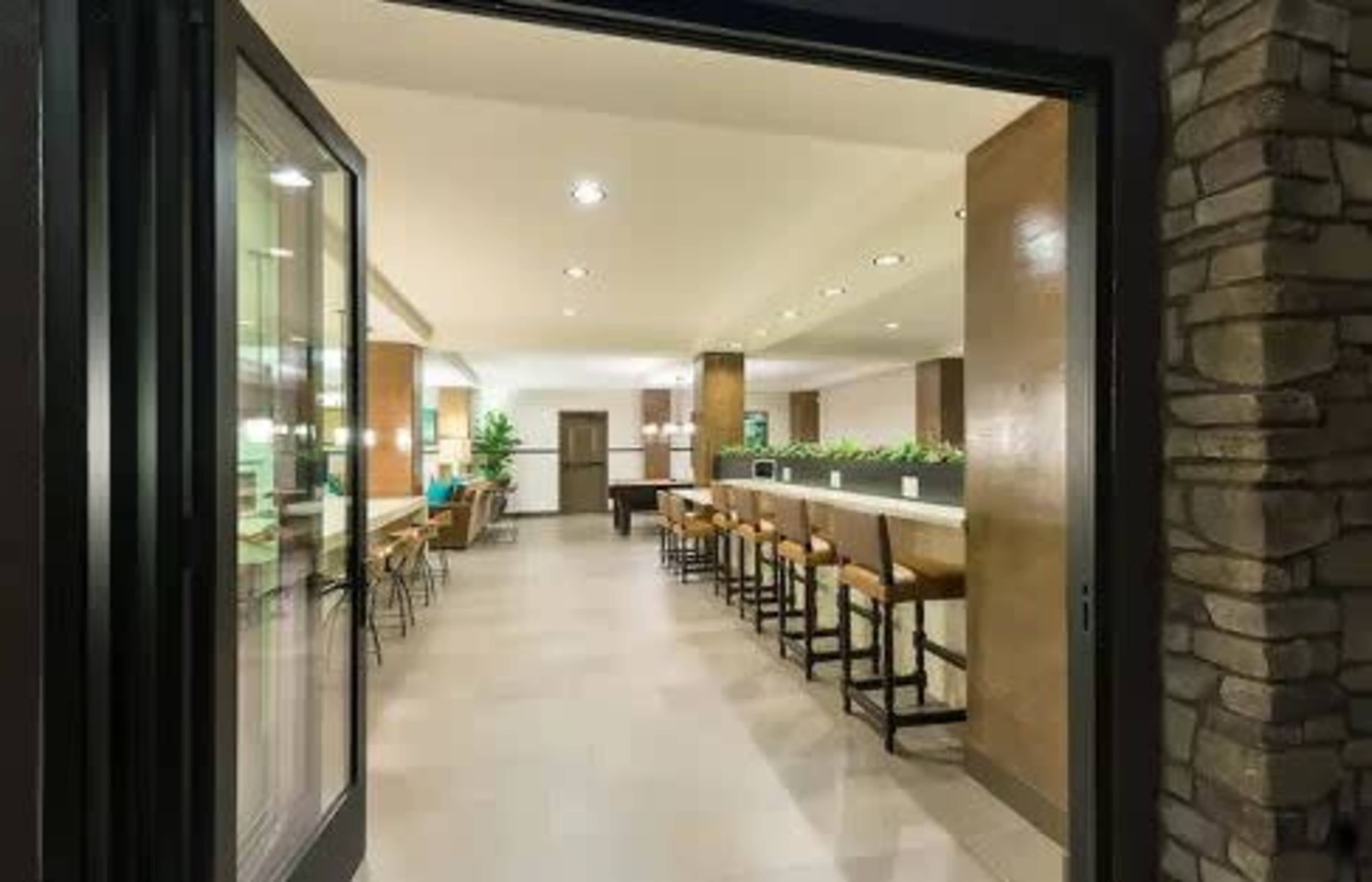 Trendy Entertainment Lounge in Mission Viejo Image in Mission Viejo, Mission Viejo, CA