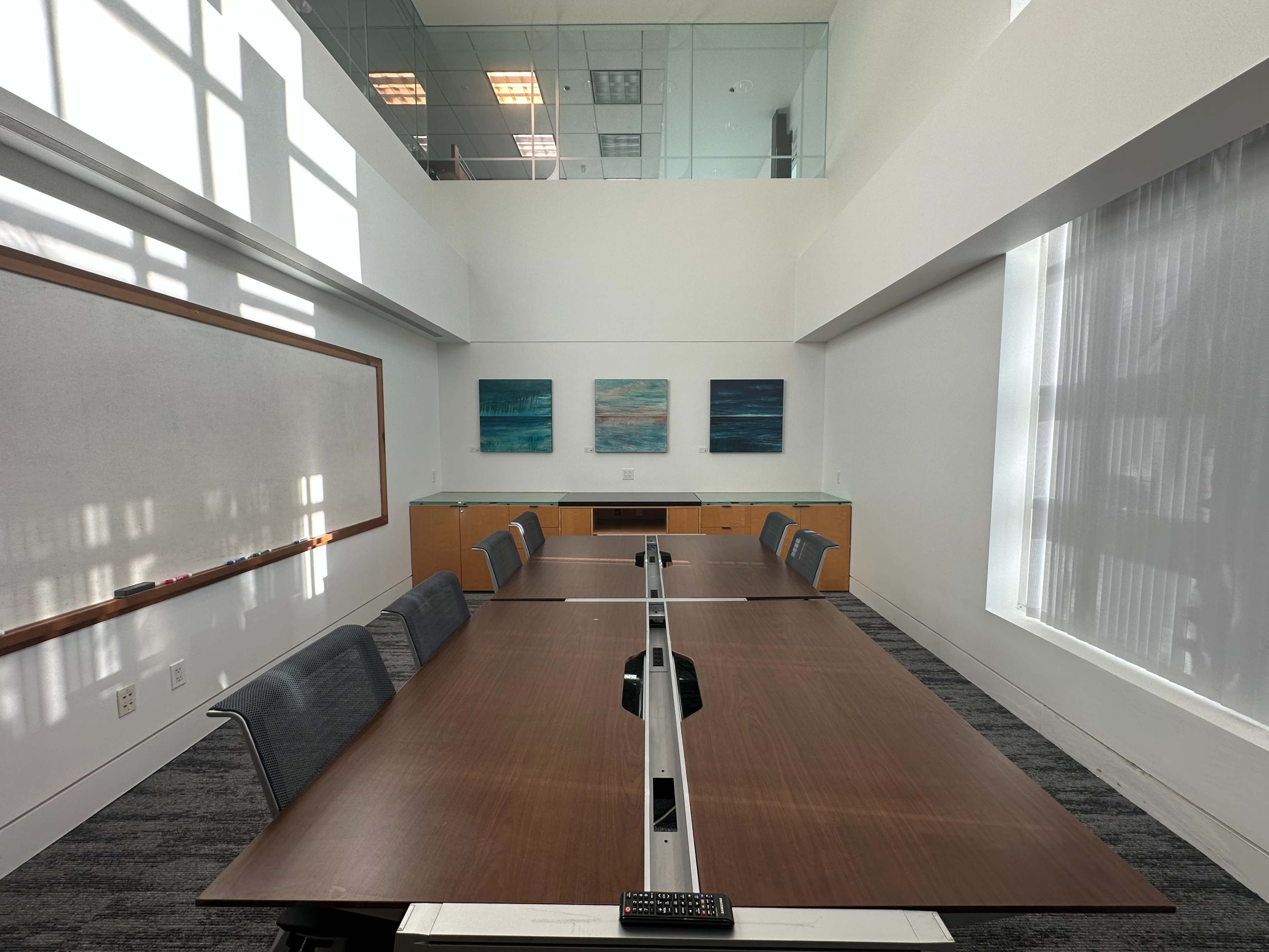 Conference Room with 20-Foot Ceilings Image in Ocean Park, Santa Moncia, CA