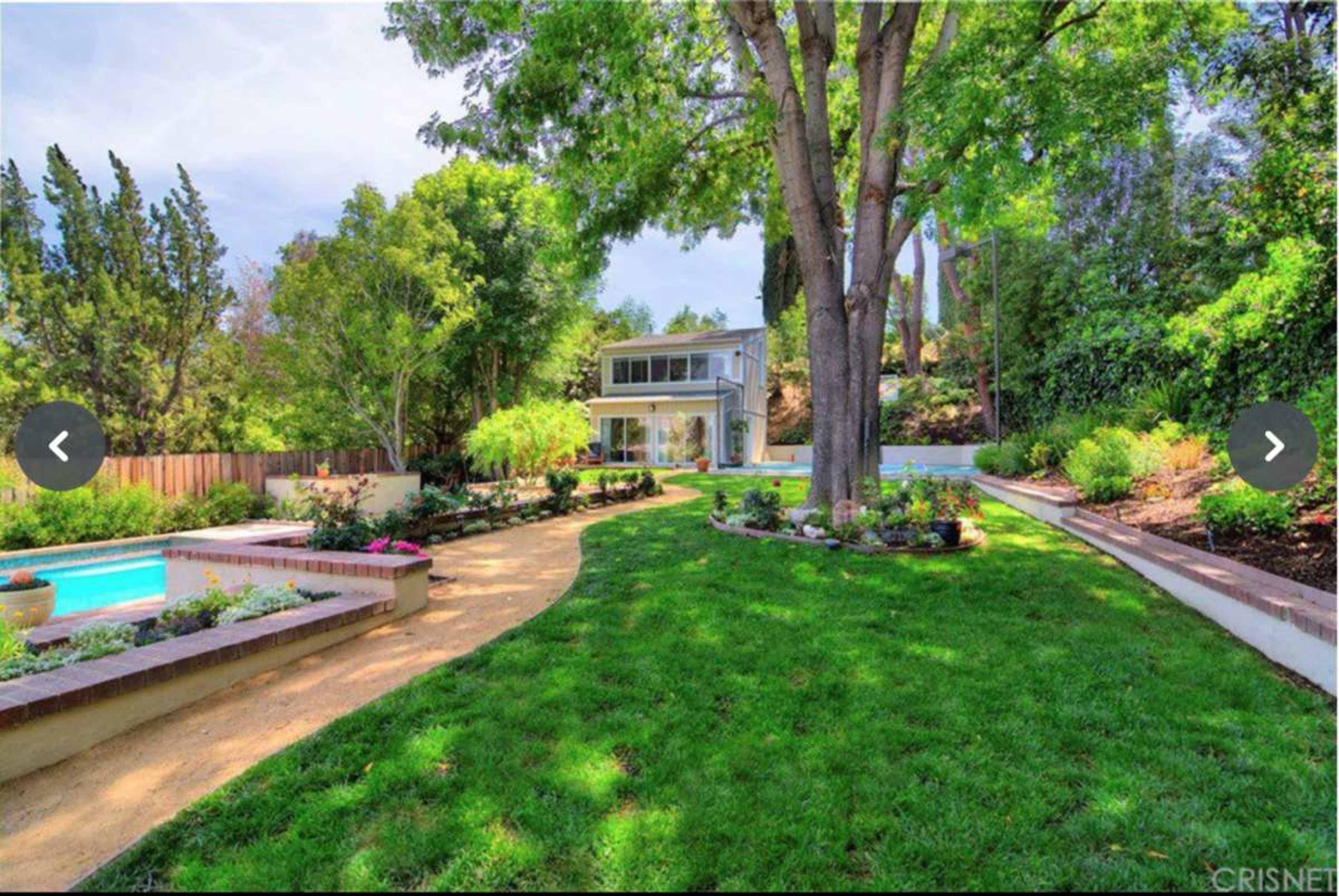 House with Amazing Kitchen, Pool and Backyard. AMPLE outdoor space for safety Image in Tarzana, Tarzana, CA